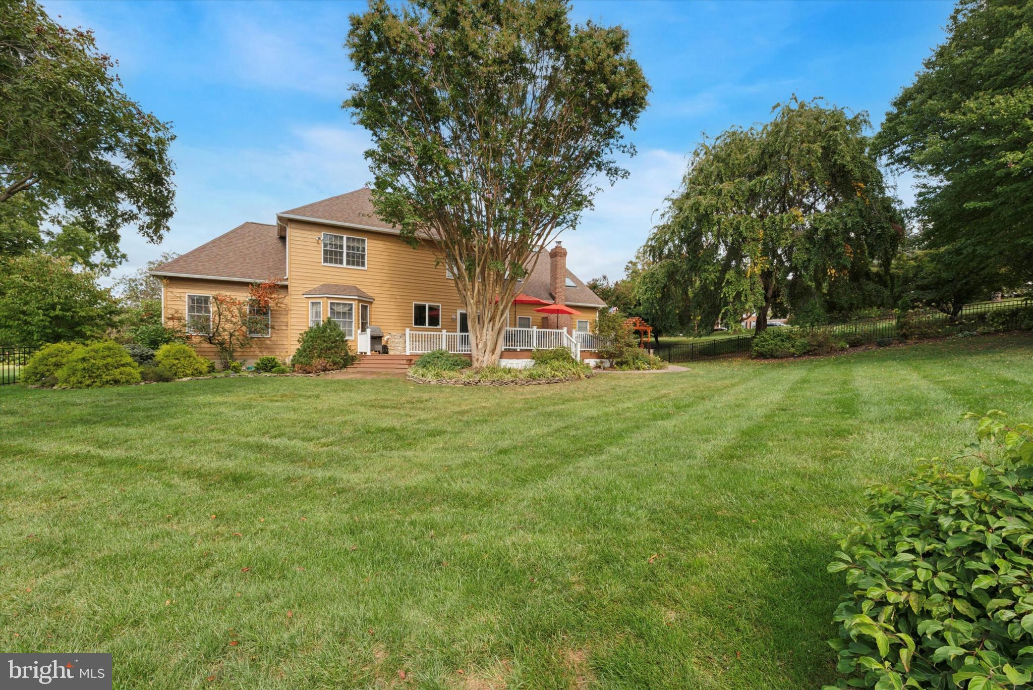 THORNBURY KNOLL - Residential