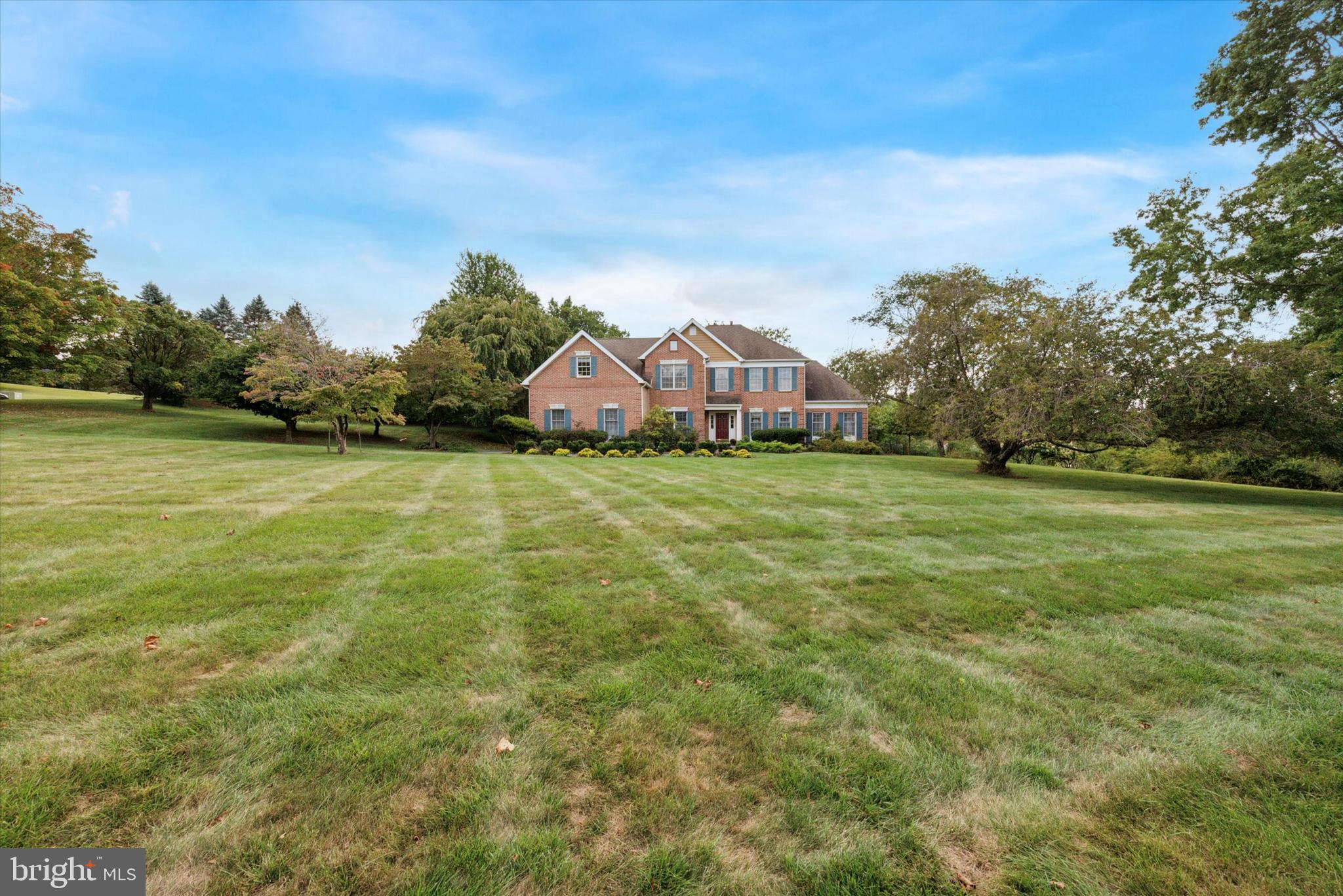 THORNBURY KNOLL - Residential