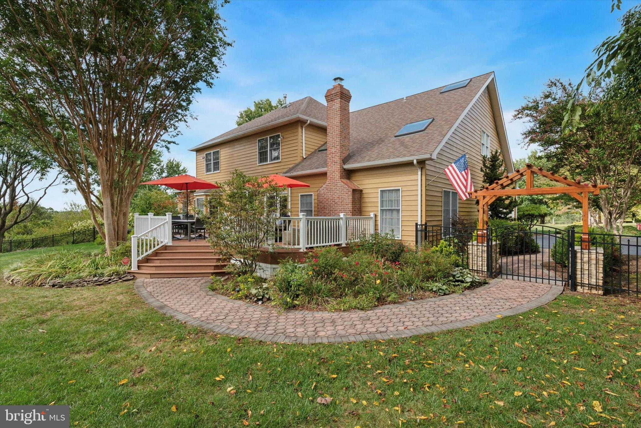 THORNBURY KNOLL - Residential