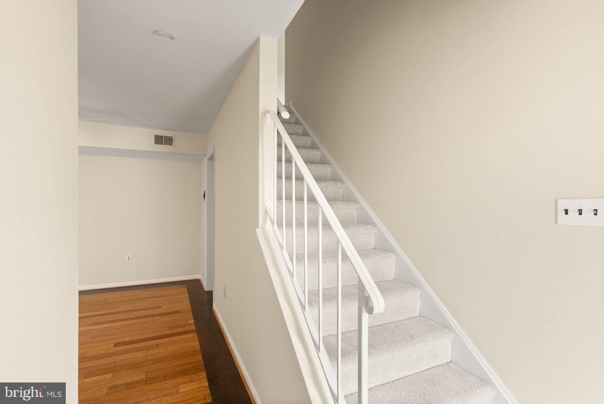 TERRACE TOWNHOUSES OF ANNANDALE - Residential
