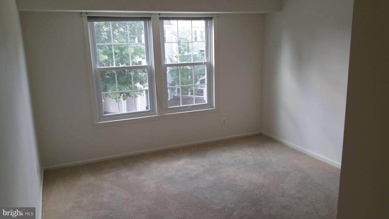 GRAYS POINTE - Residential Lease