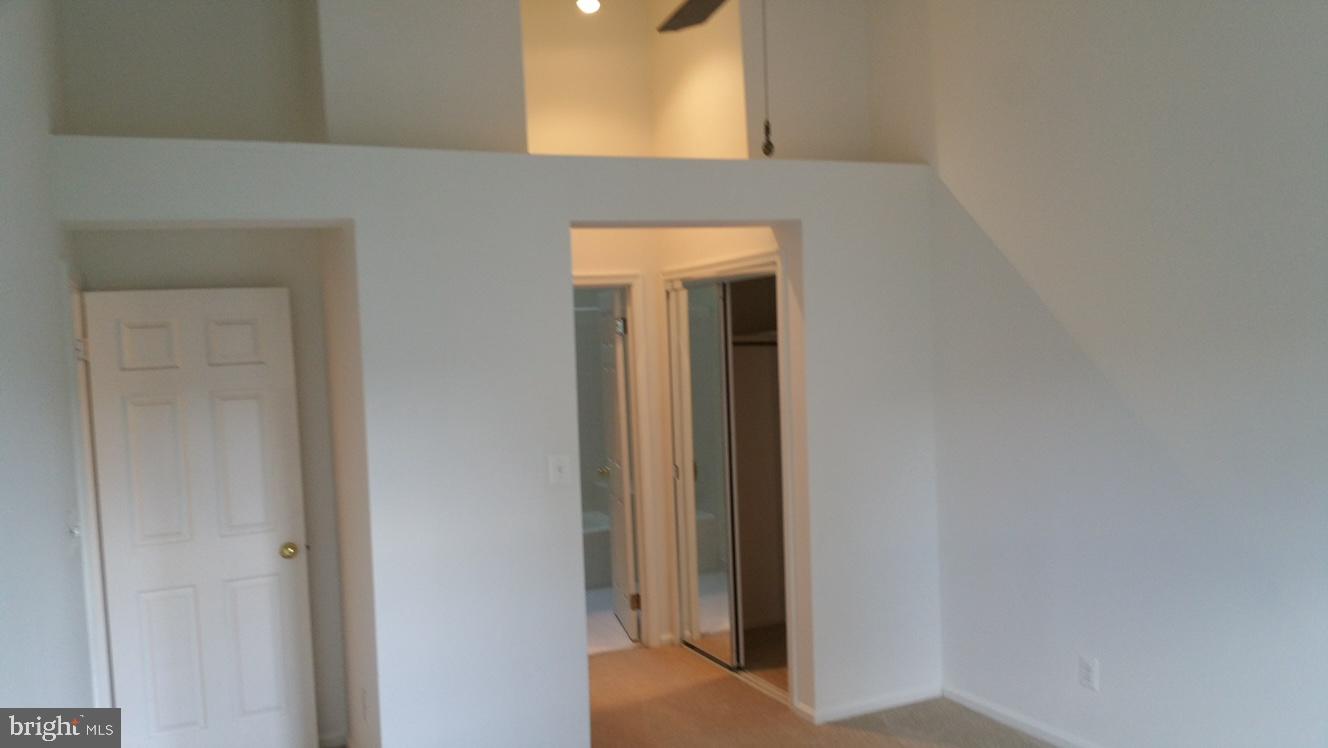 GRAYS POINTE - Residential Lease