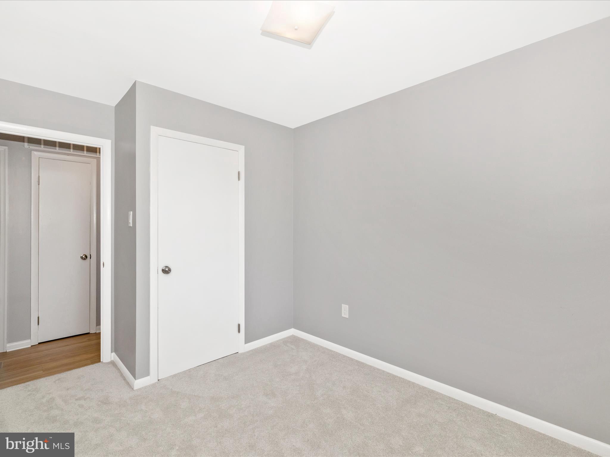 FOUNTAINDALE SOUTH - Residential