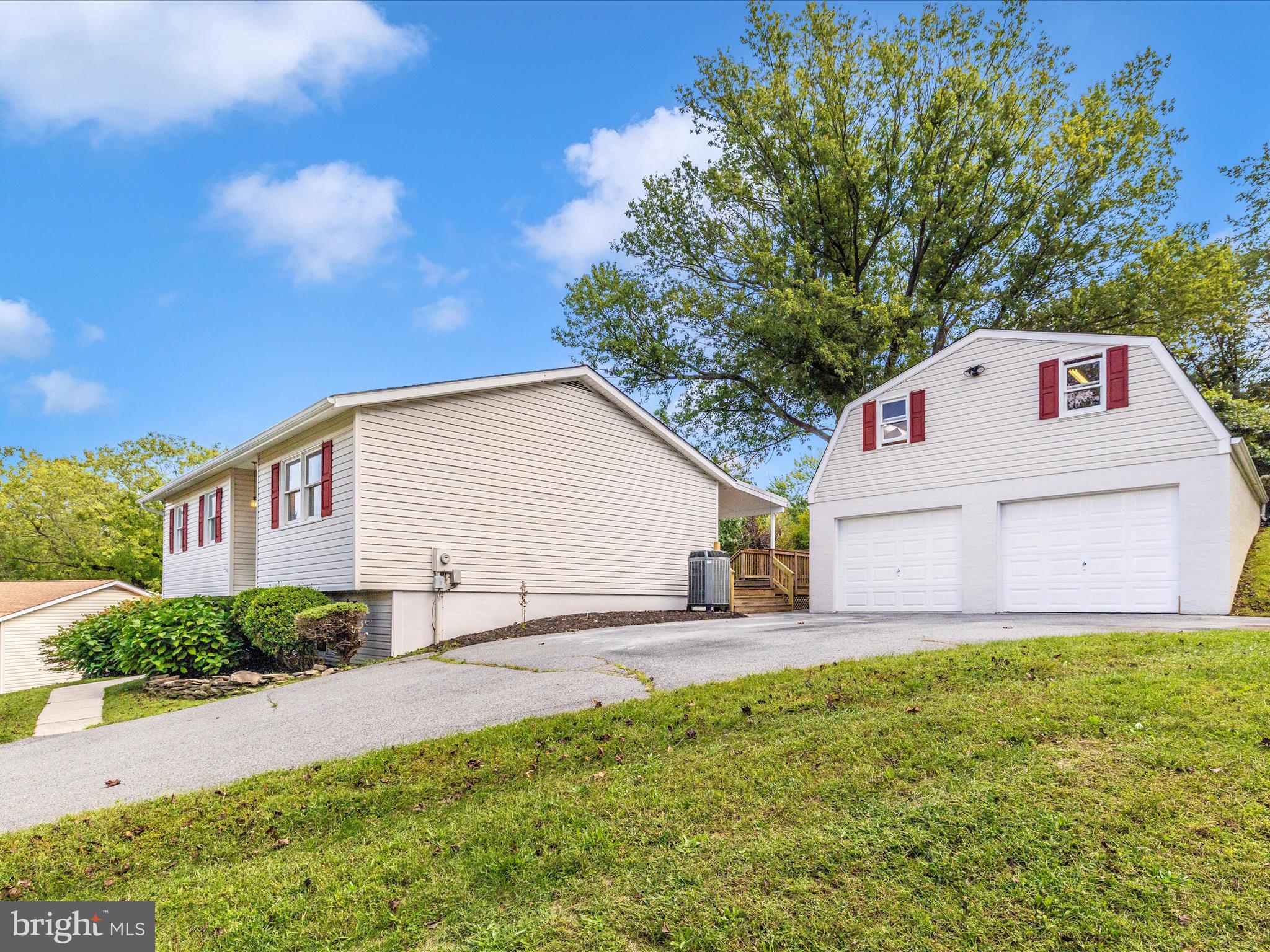 FOUNTAINDALE SOUTH - Residential