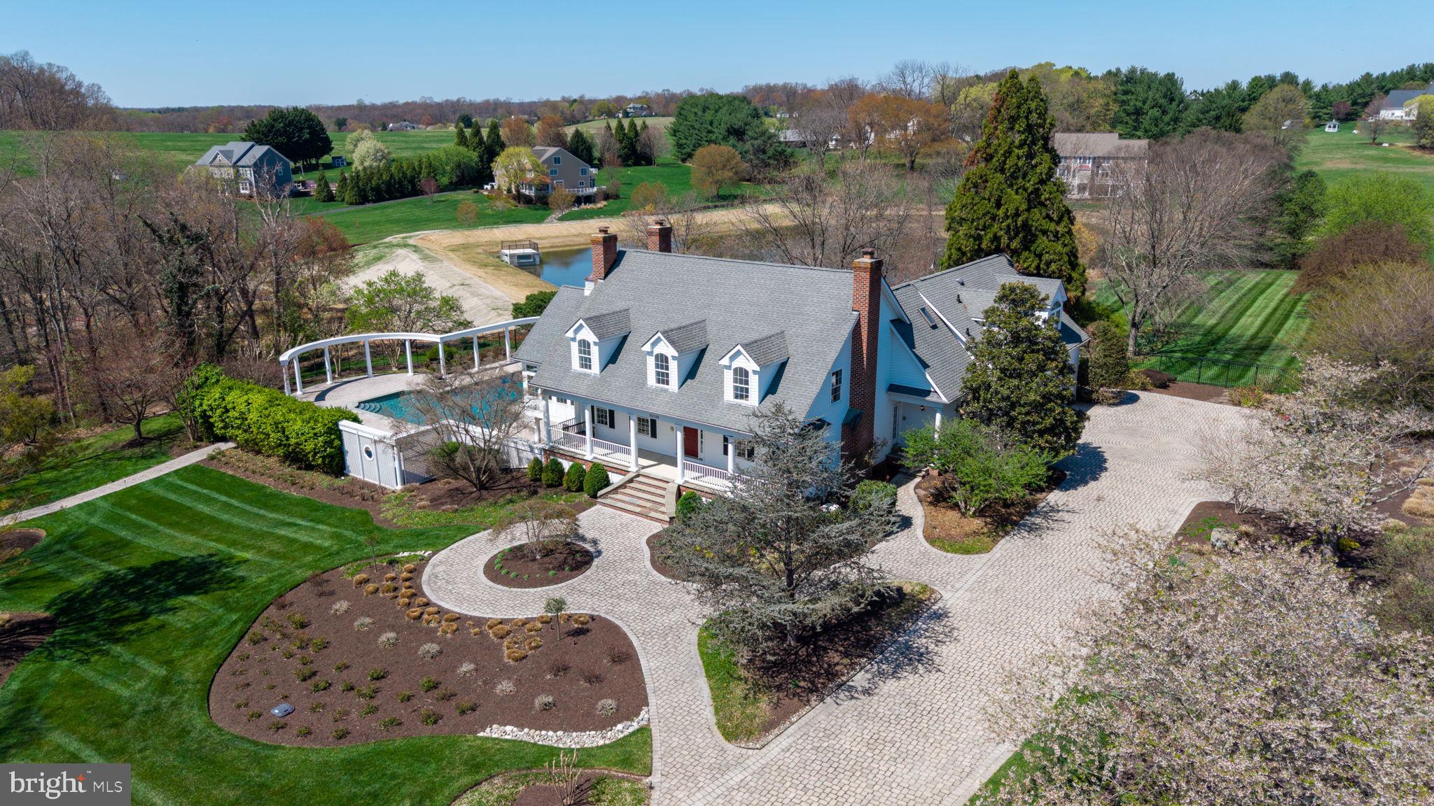 COUNTRY SPRINGS - Residential