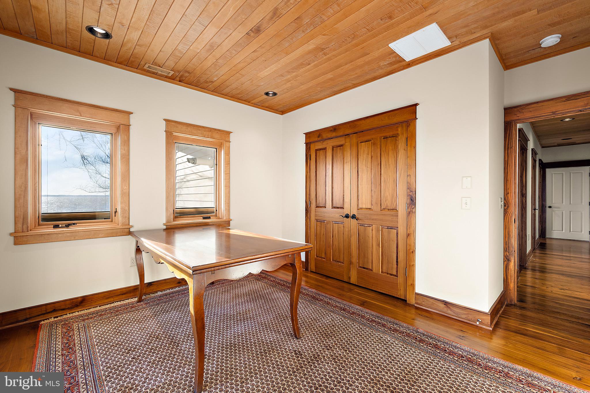 SOUTH POINT FARMS - Residential