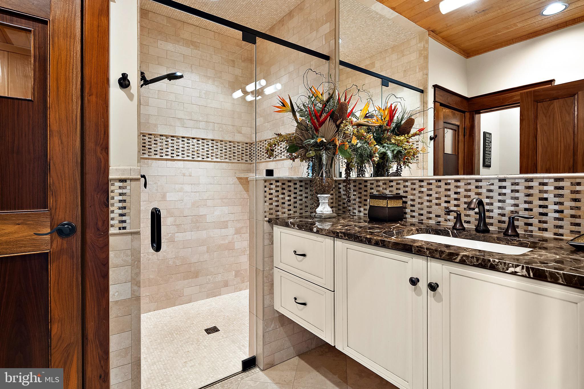 SOUTH POINT FARMS - Residential