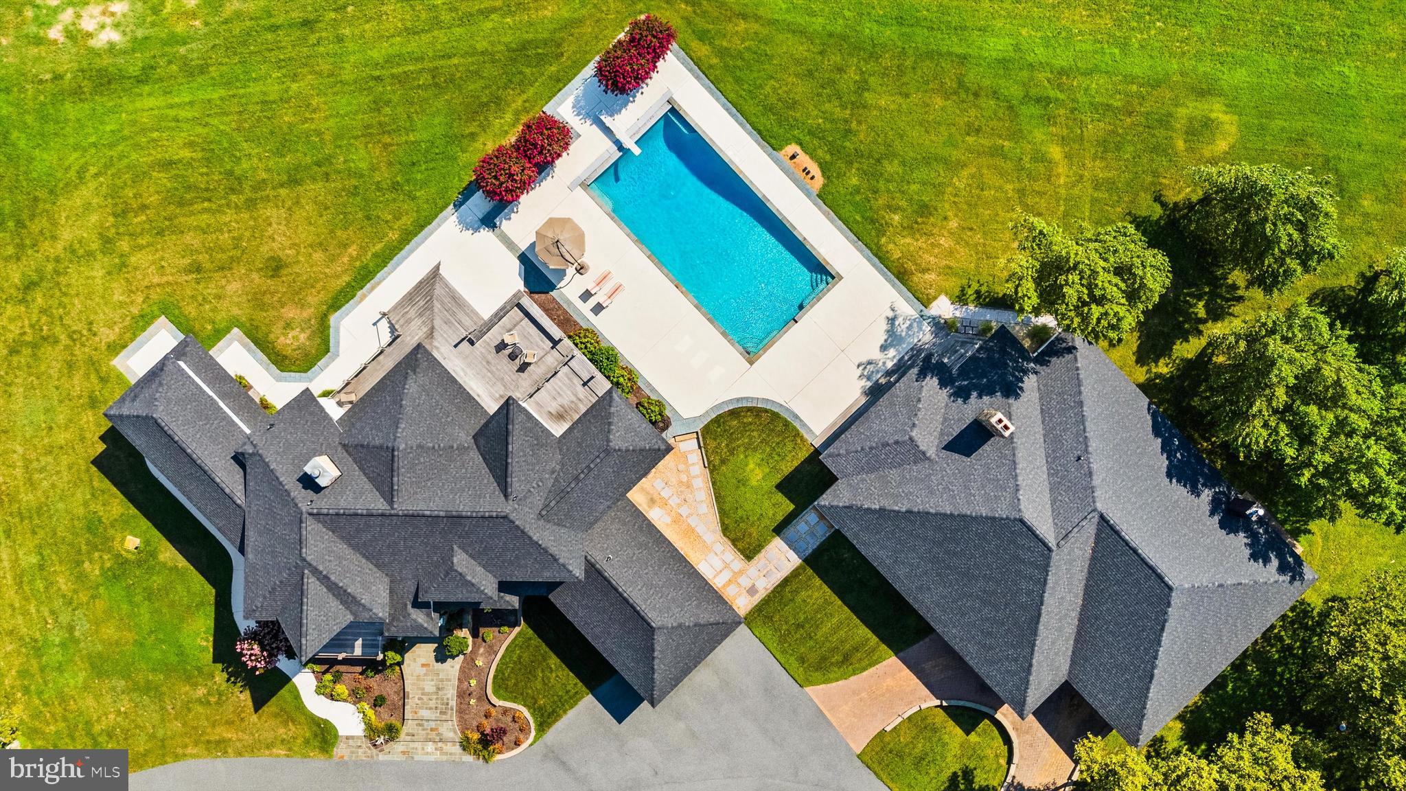 SOUTH POINT FARMS - Residential