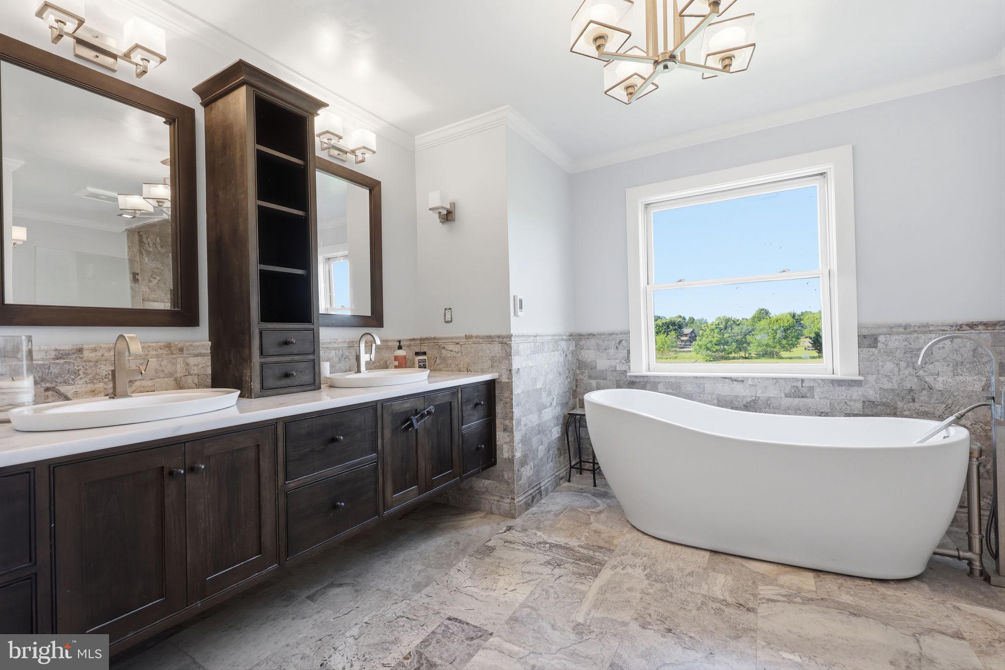 BLOOMING GLEN - Residential