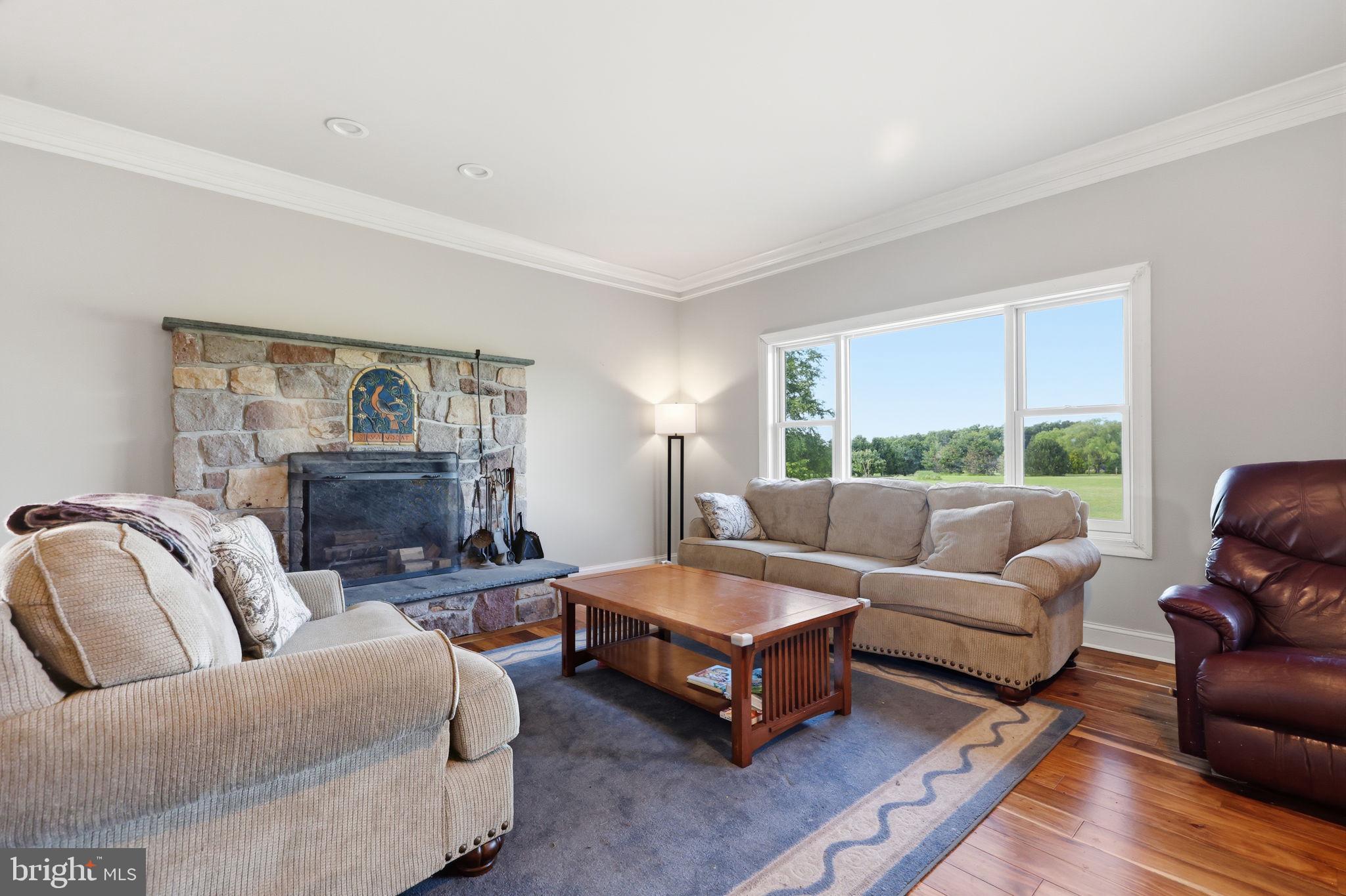 BLOOMING GLEN - Residential