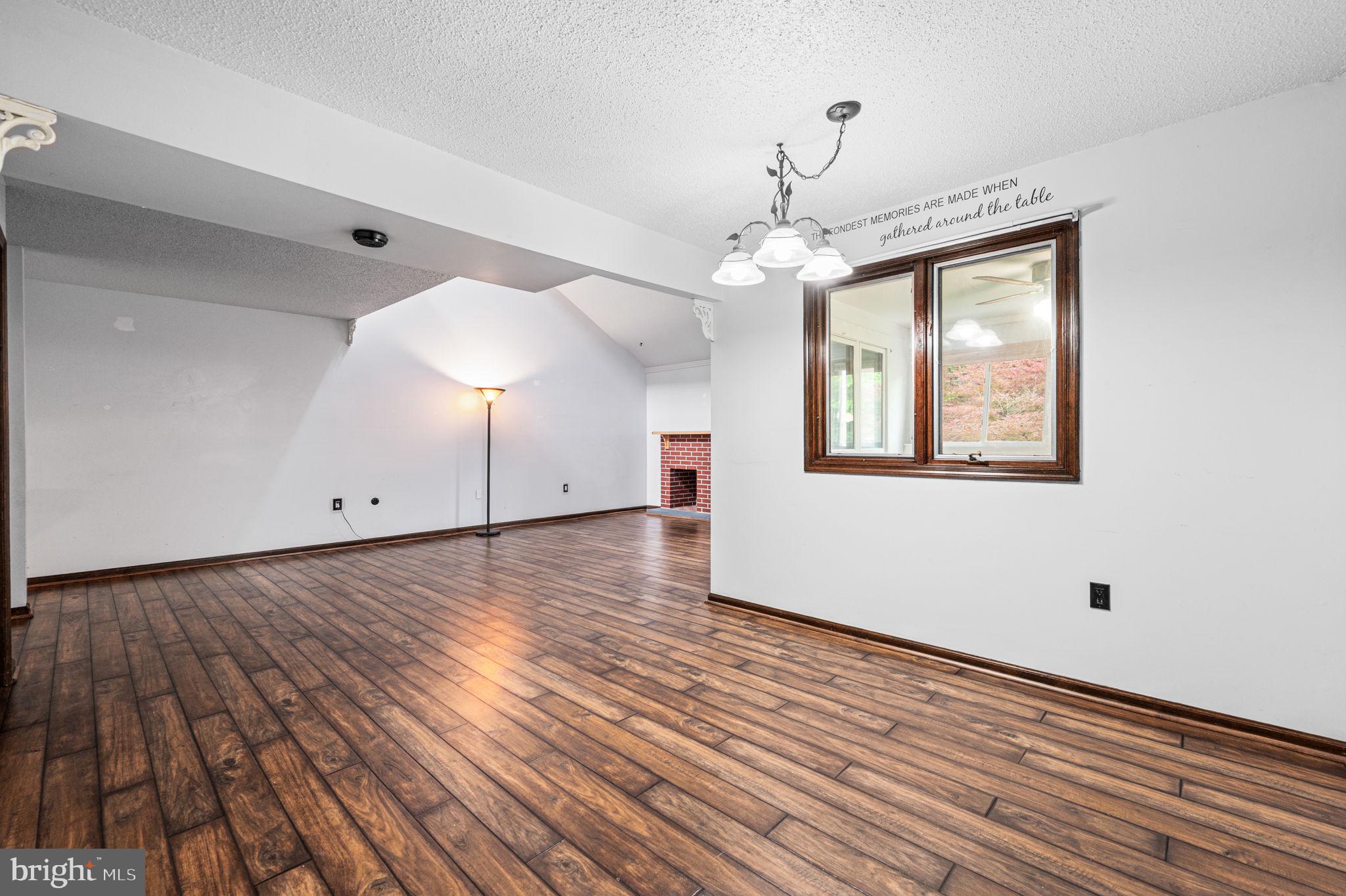CAINES CREEK - Residential