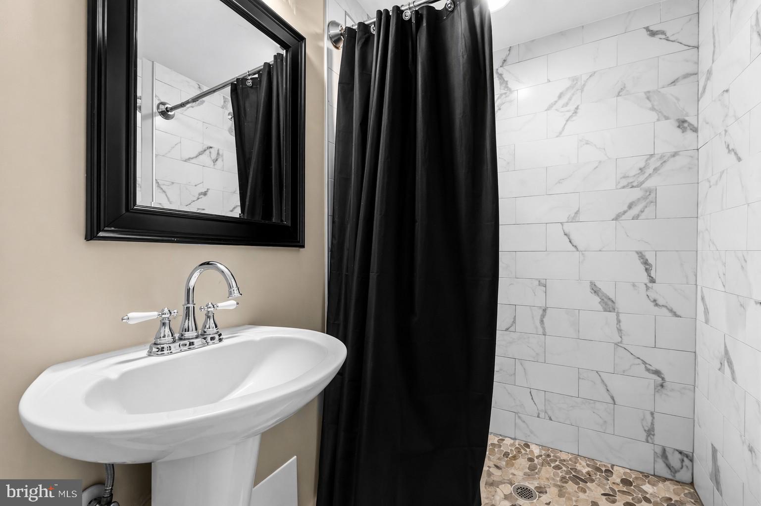 MARLOW HEIGHTS - Residential