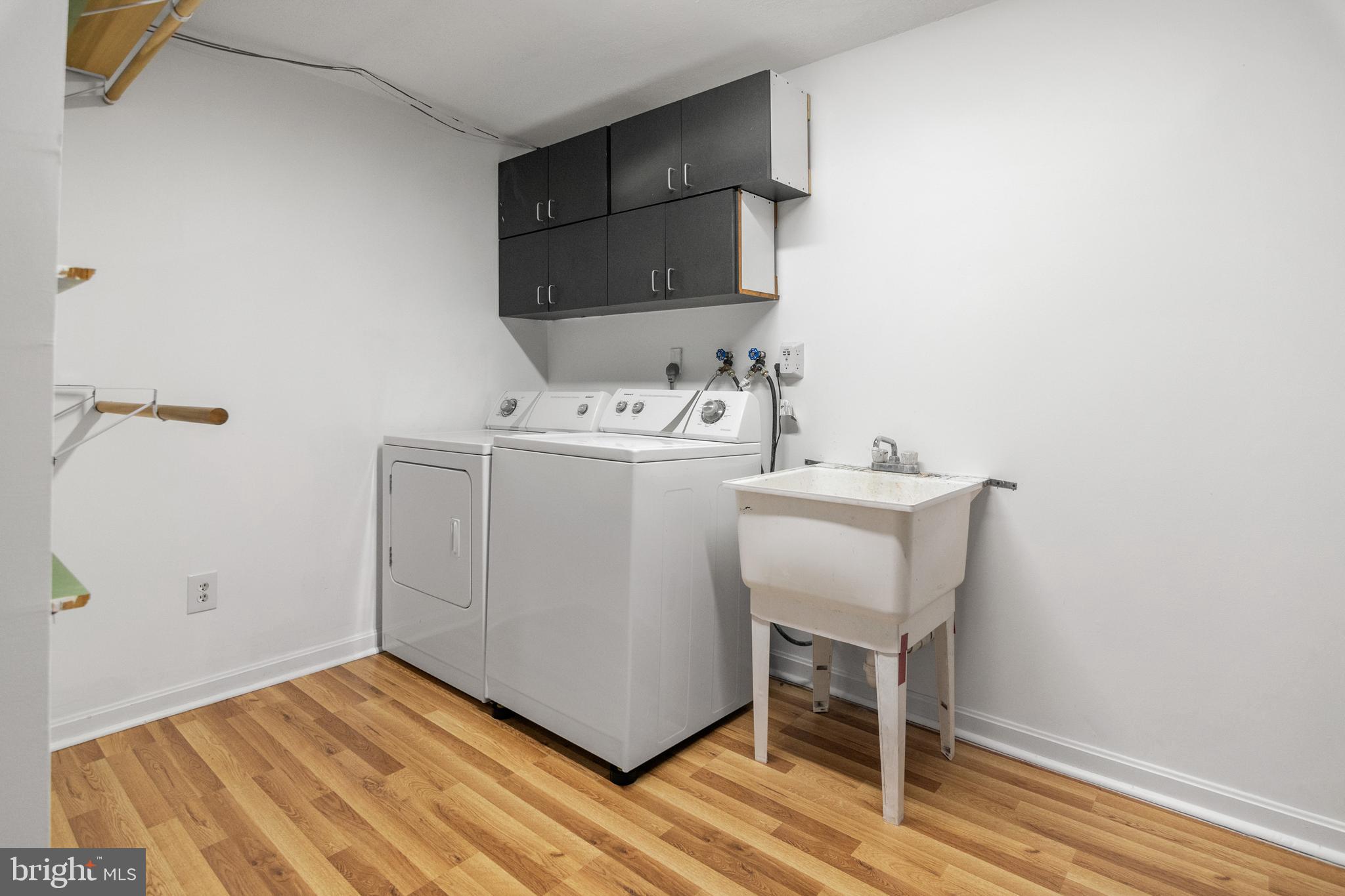 MILLRACE TOWNHOUSES - Residential