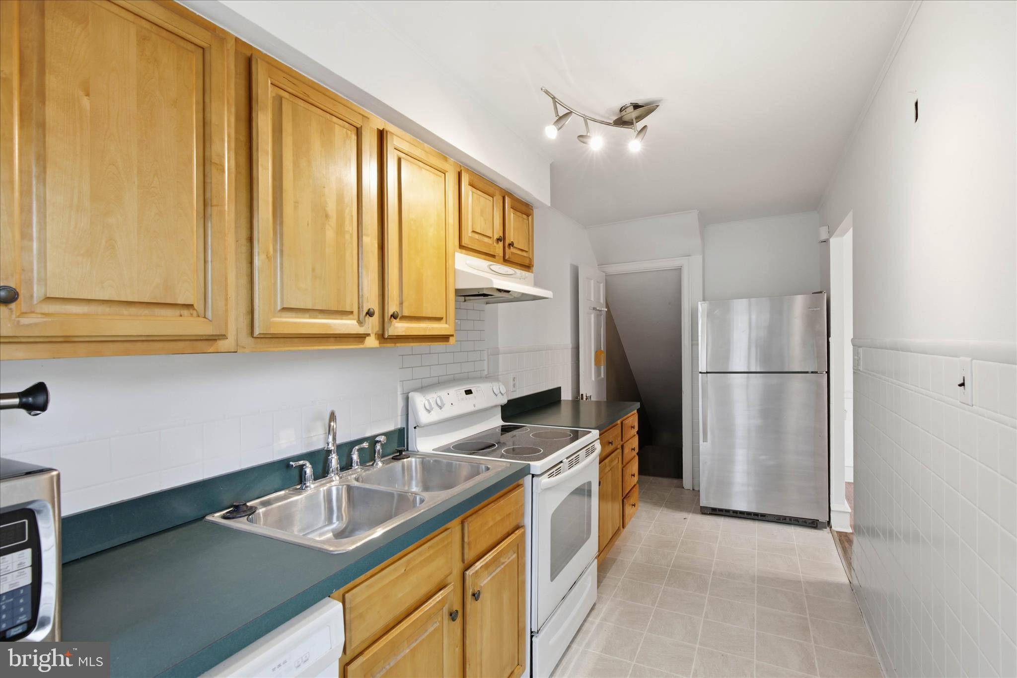 HAMILTON PARK - Residential
