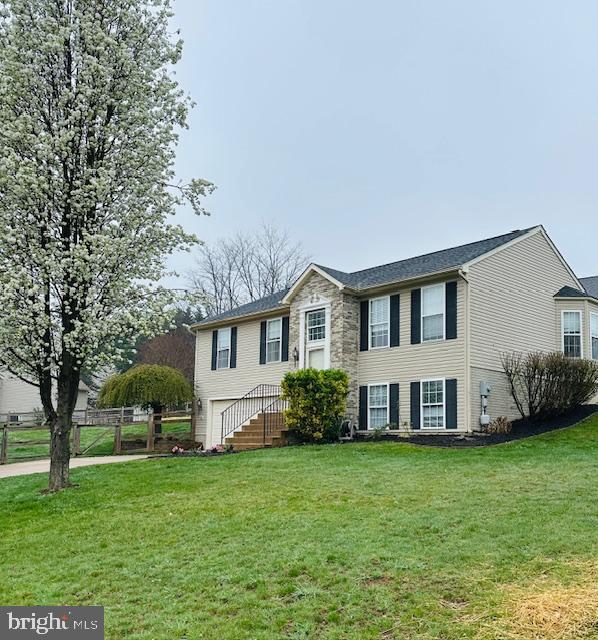 Coming Soon!  Don't miss this beautiful 3 bed, 2.5 bath home in desirable Orchard Hills!  Enjoy an open floor plan with a dramatic two-story entry and soaring cathedral ceilings, plus a full finished basement ,2-car garage, fenced yard, deck, and more, all on a gorgeous corner lot!