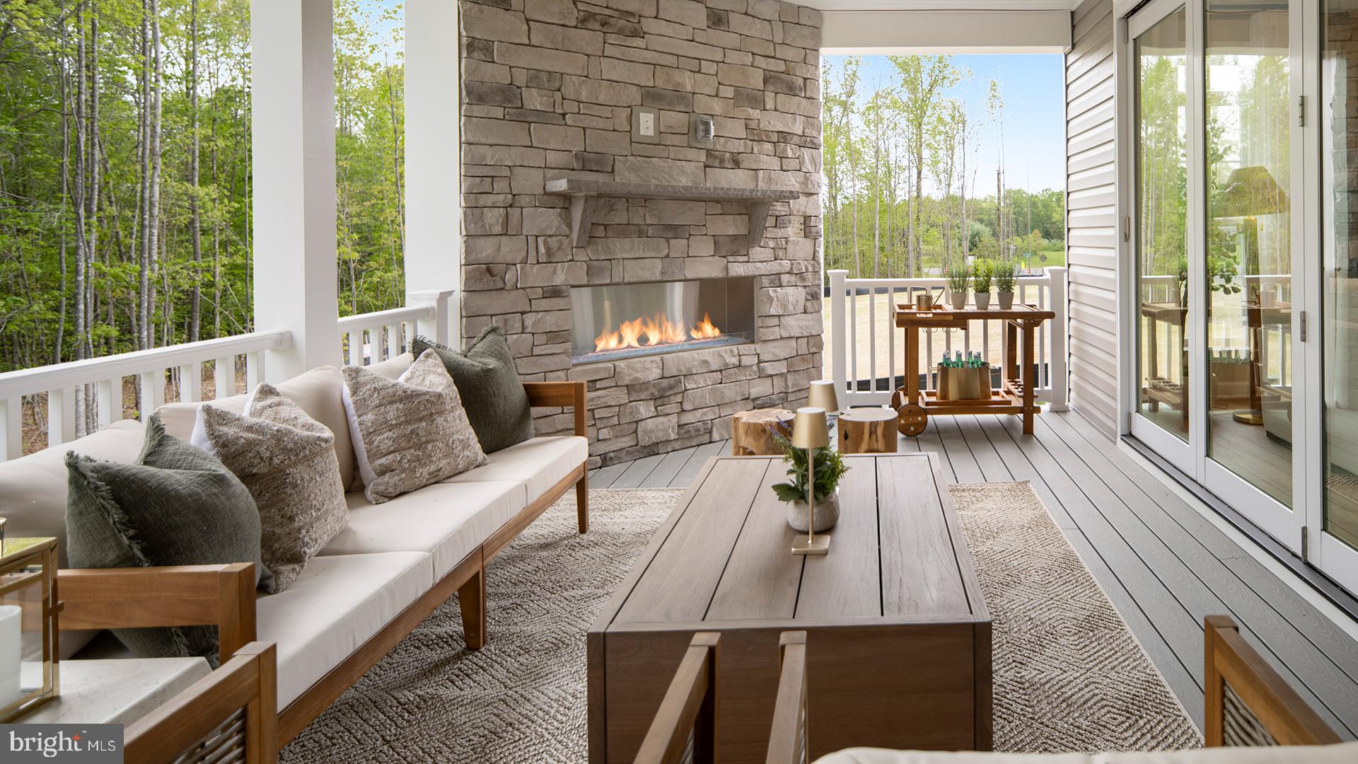 QUARTER BRANCH - Residential