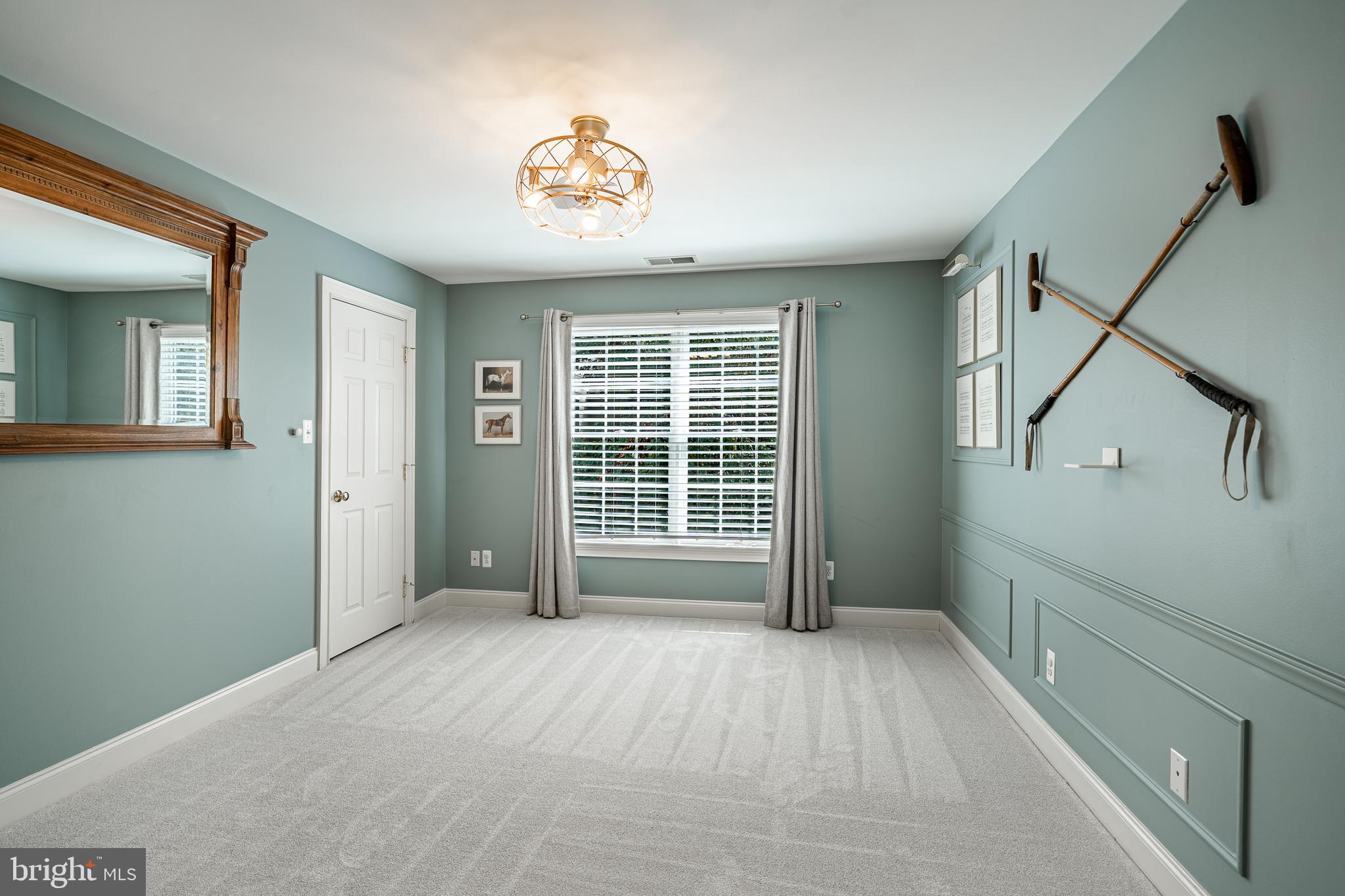 OAK HOLLOW - Residential