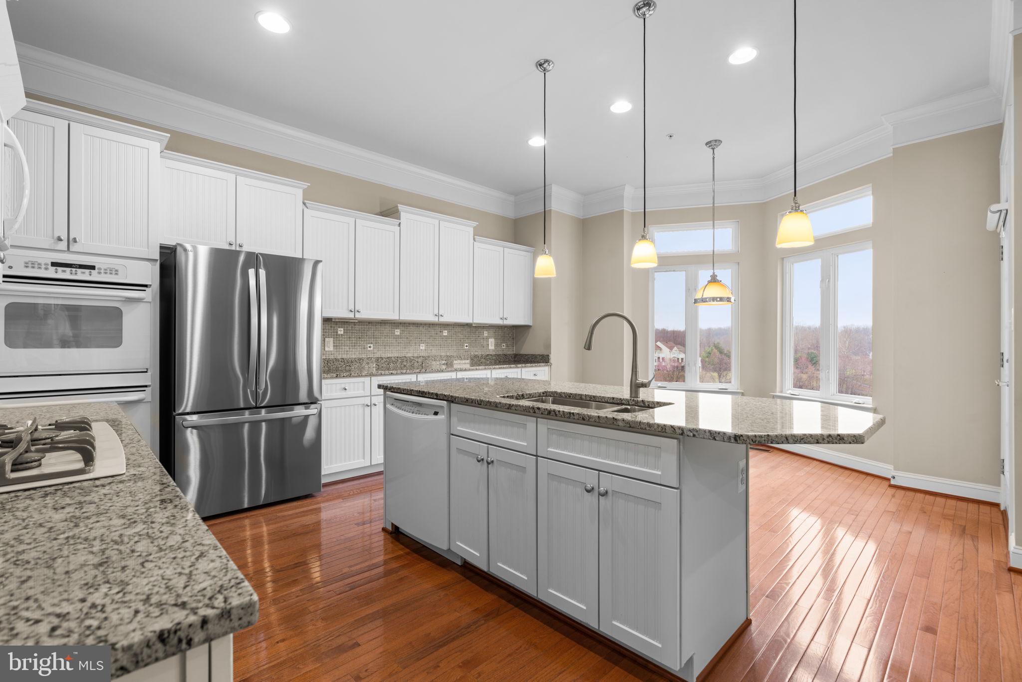 STONE LAKE - Residential