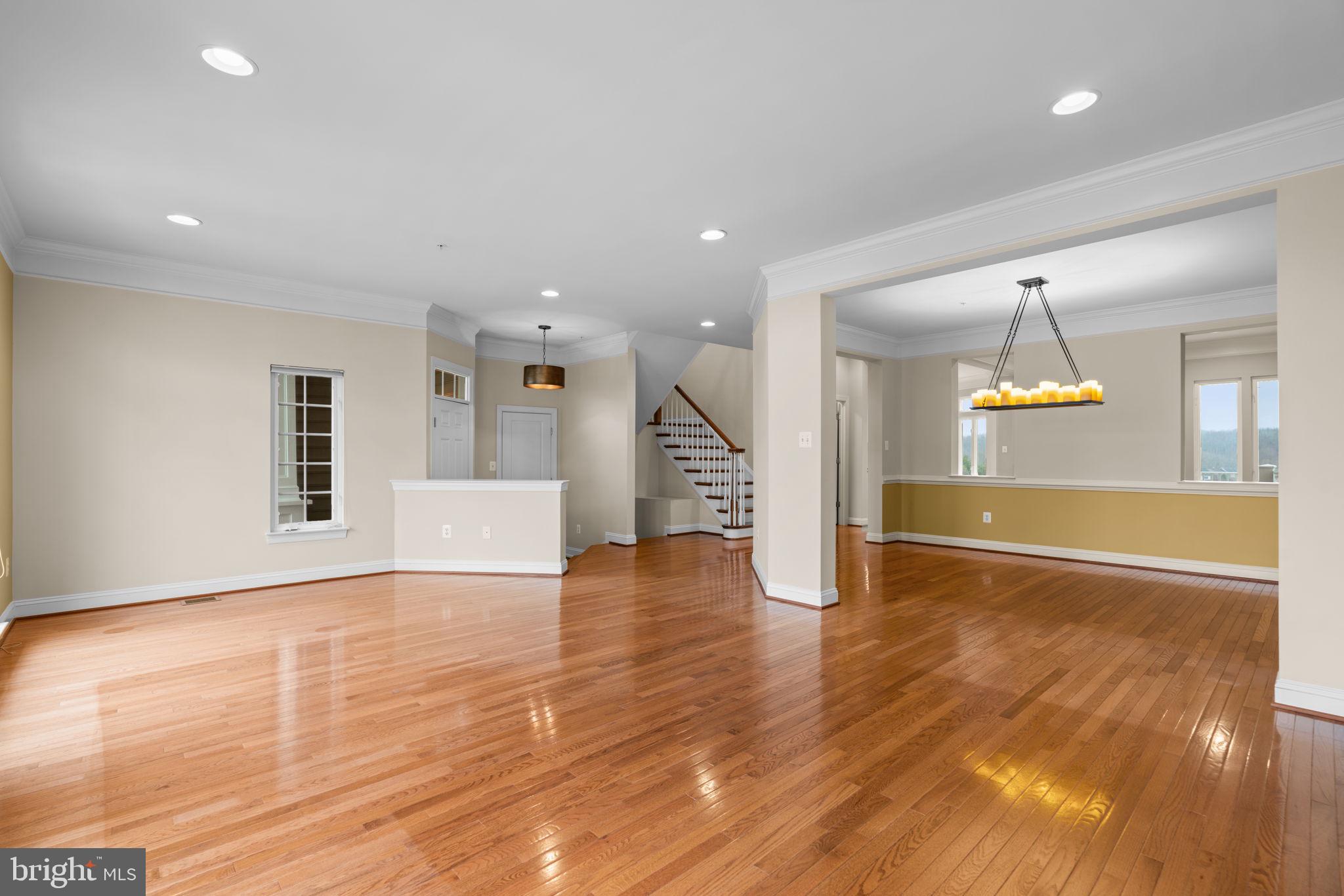 STONE LAKE - Residential