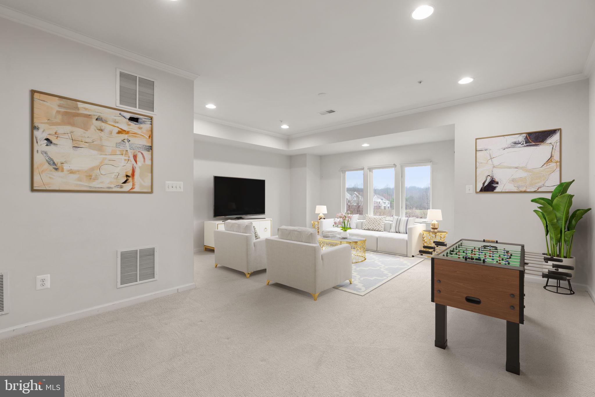 STONE LAKE - Residential