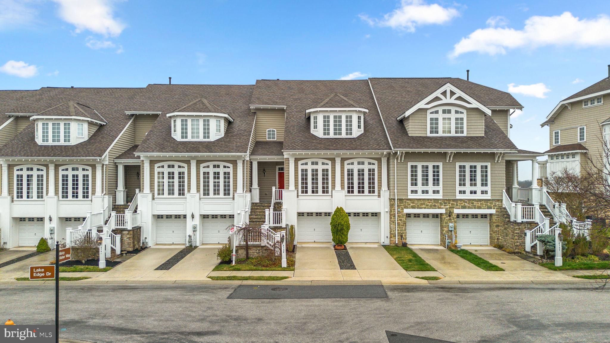 STONE LAKE - Residential