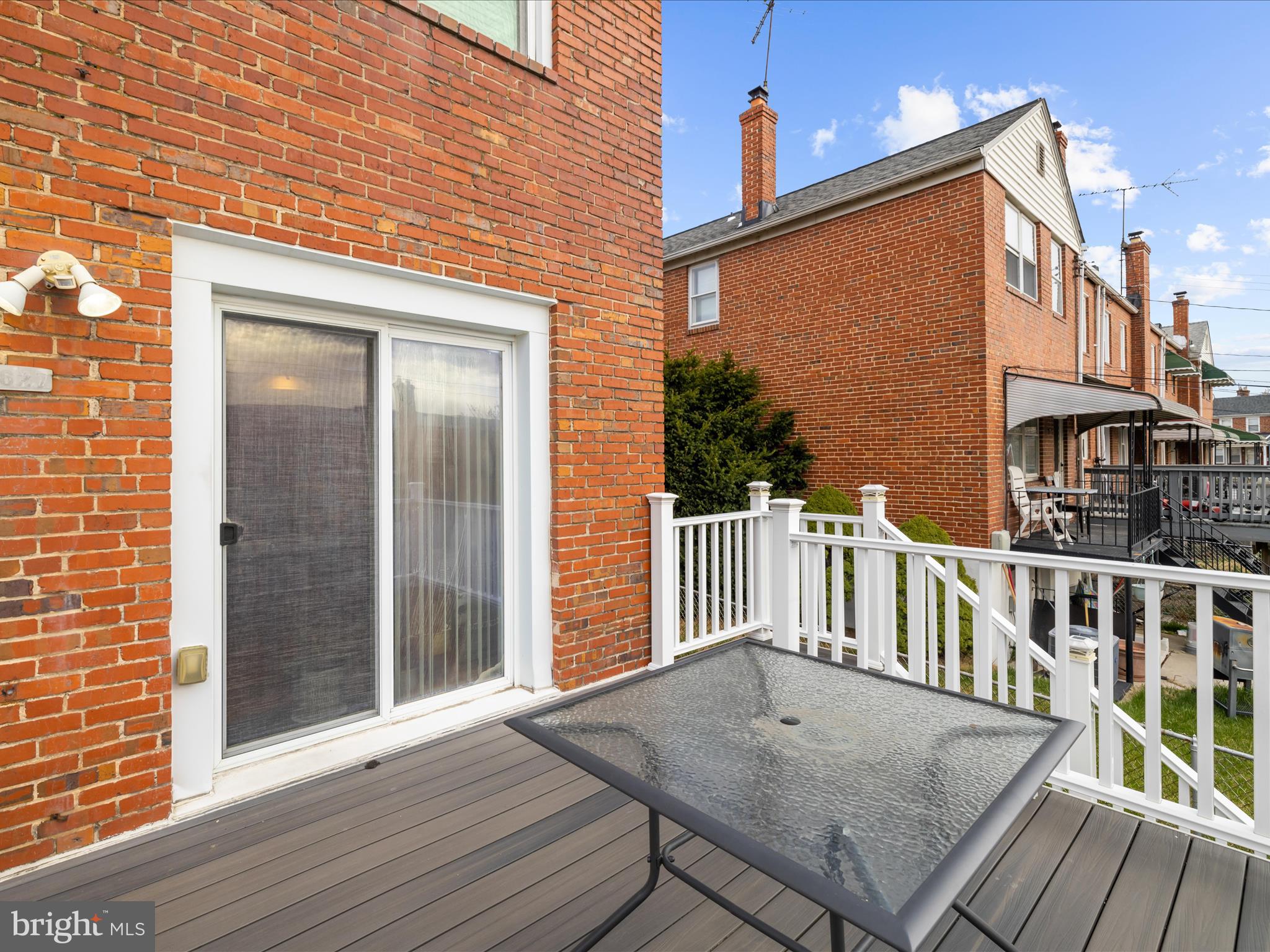 MERRITT HOMES - Residential