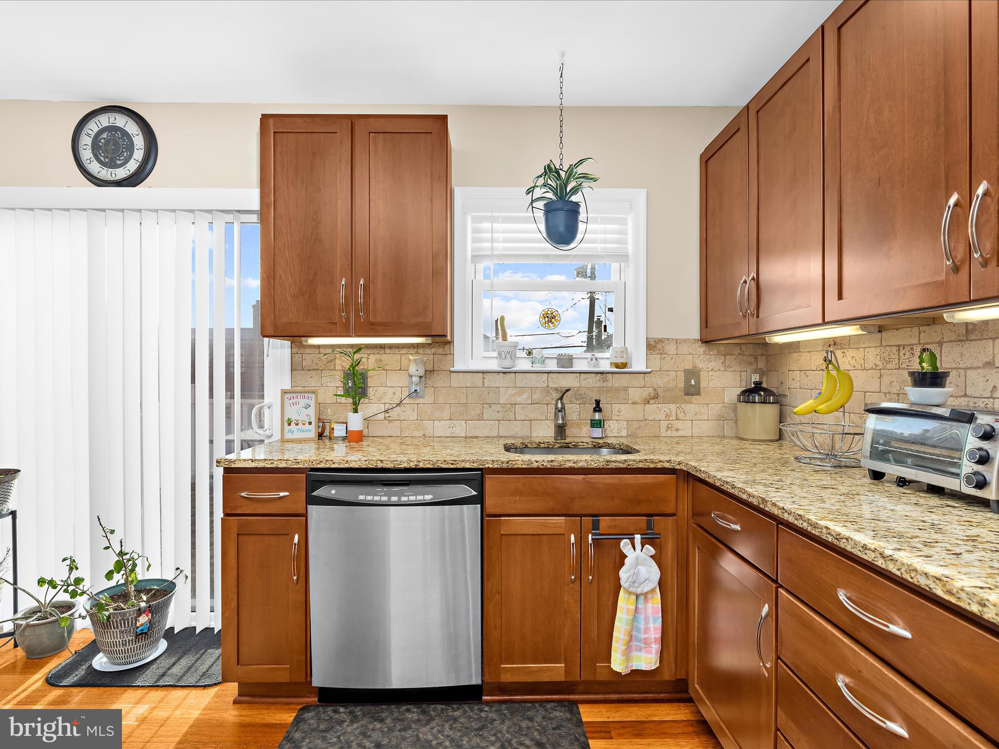 MERRITT HOMES - Residential