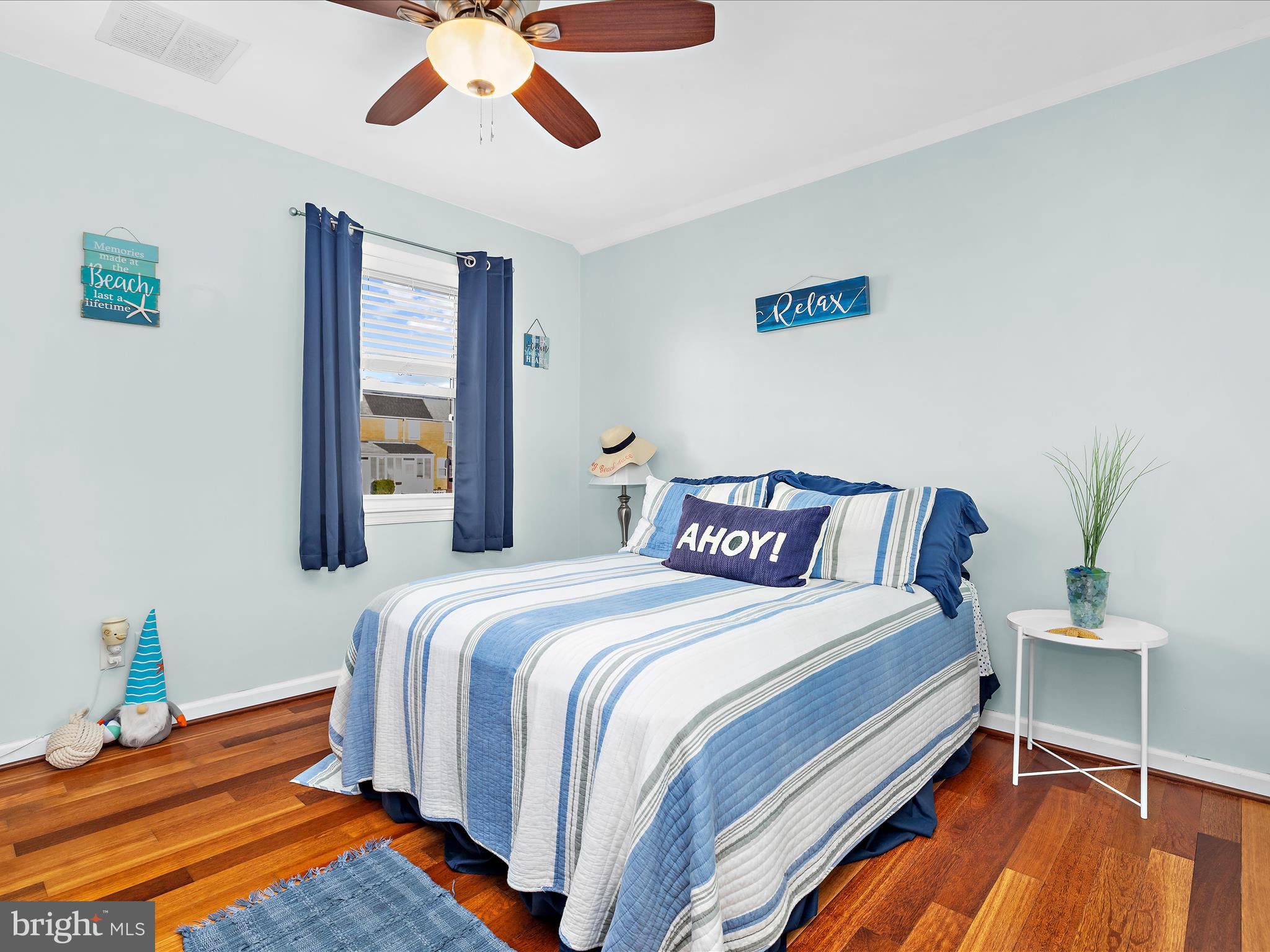 MERRITT HOMES - Residential