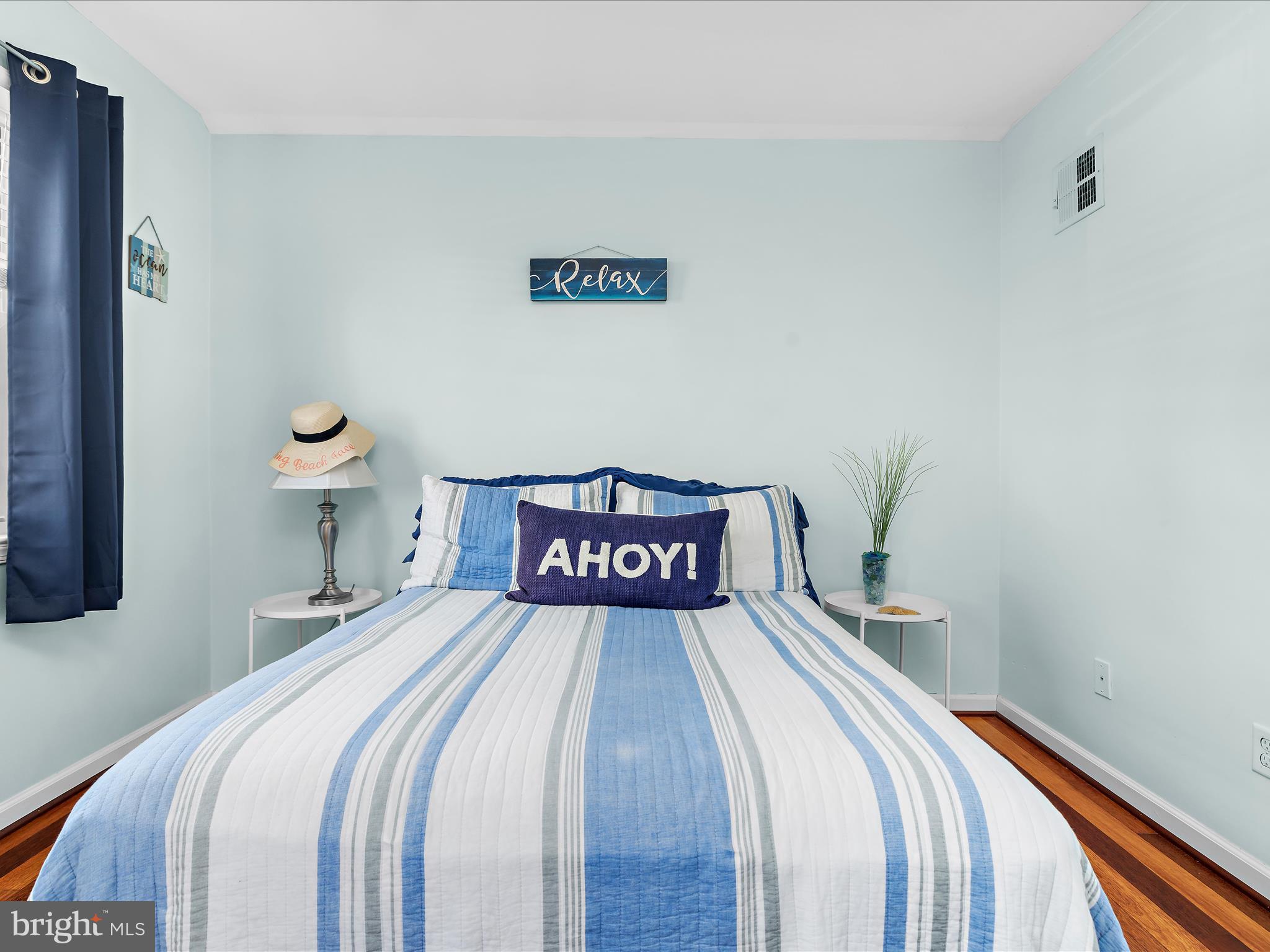 MERRITT HOMES - Residential