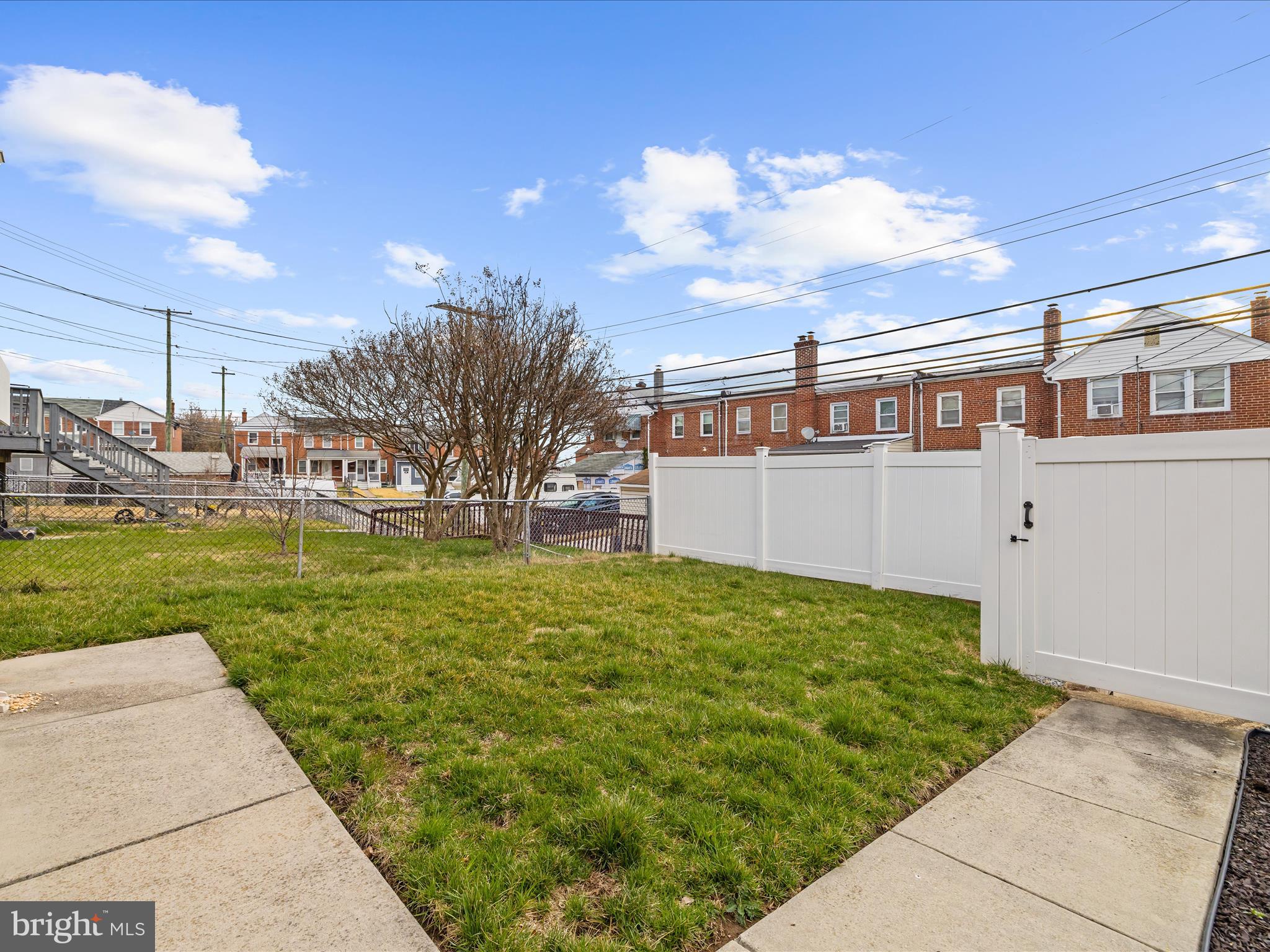 MERRITT HOMES - Residential