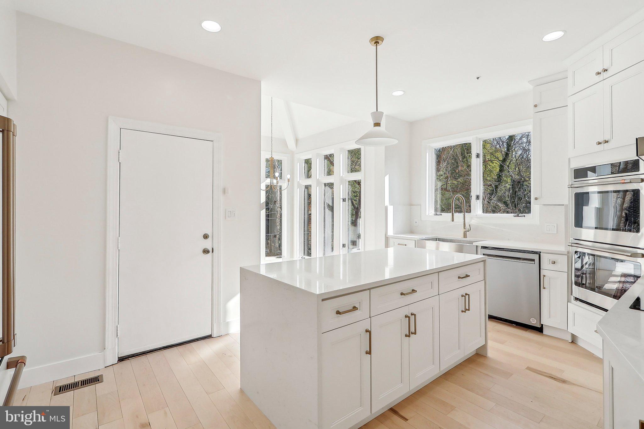 BROOKMONT - Residential