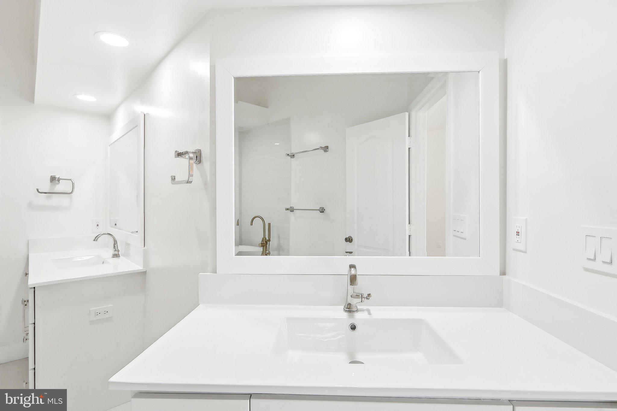 BROOKMONT - Residential