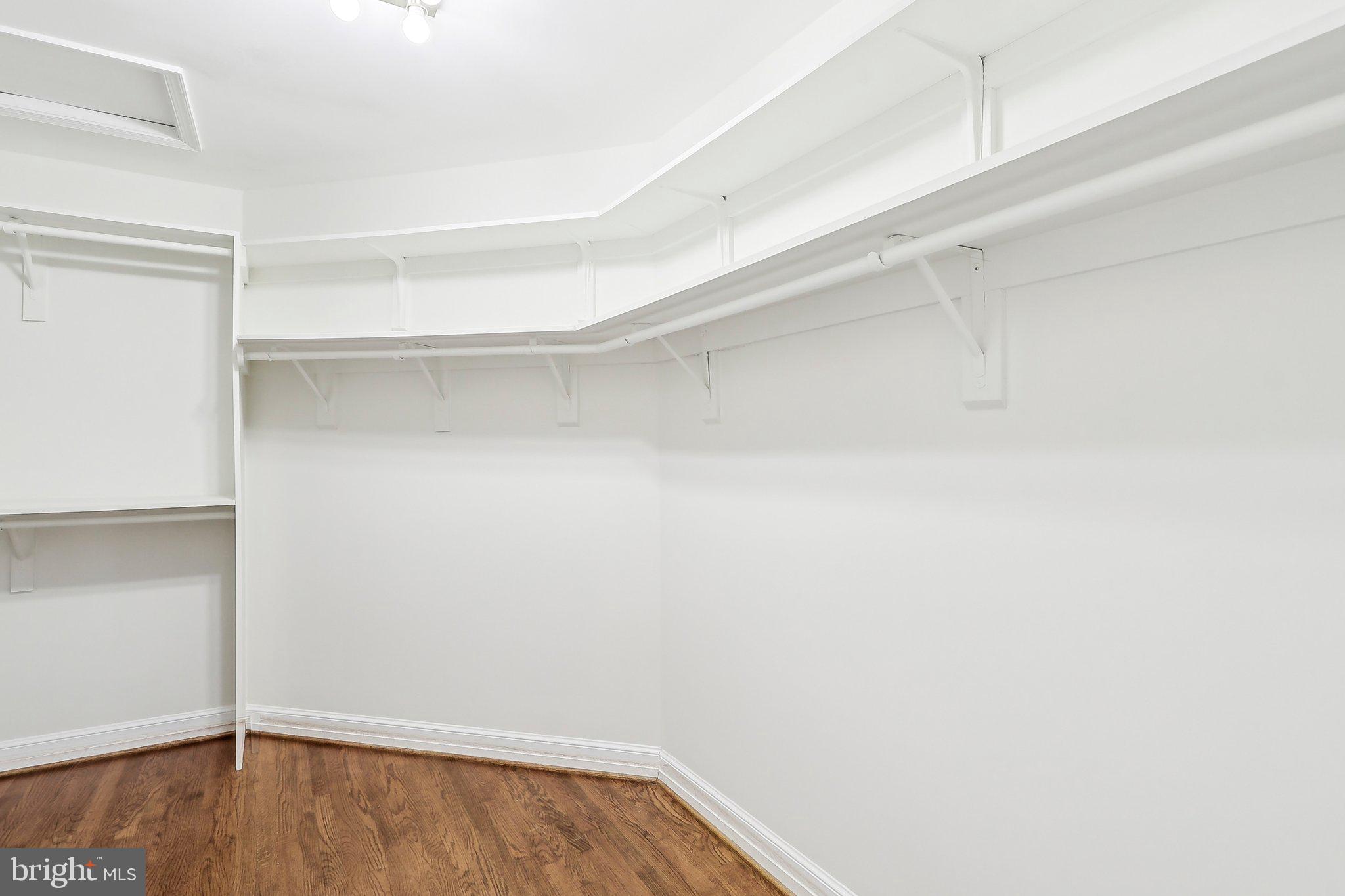 BROOKMONT - Residential