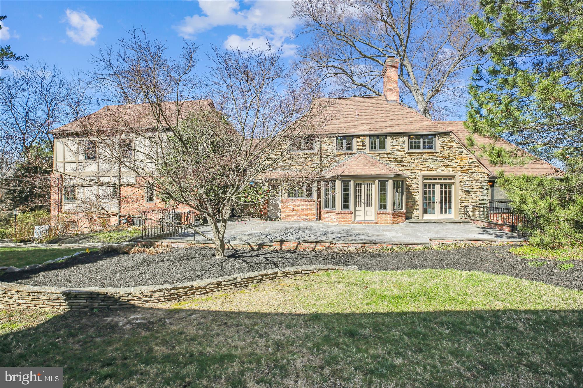 MANOR PARK - Residential