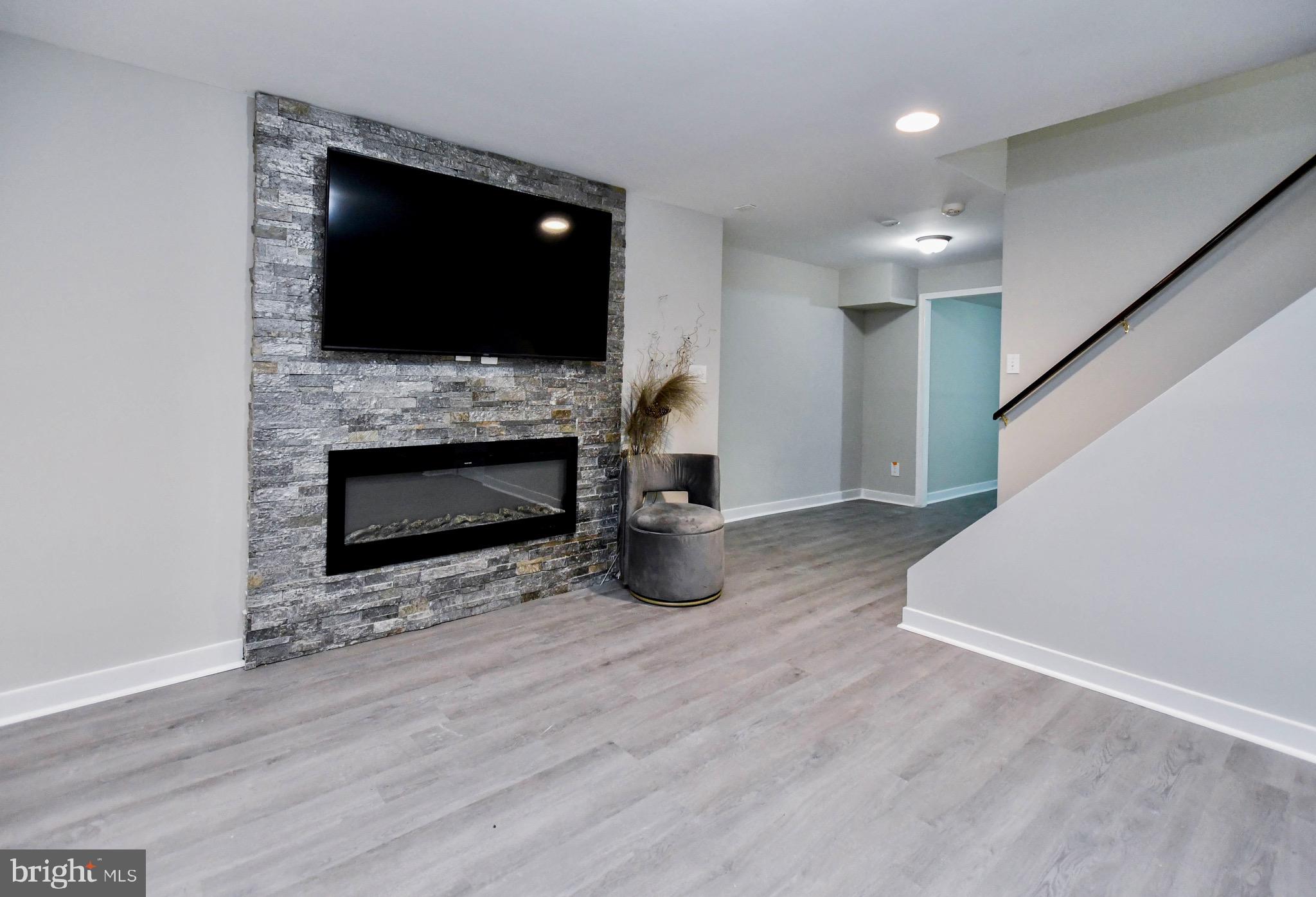 OLD FORT HILLS- PLAT 11 - Residential