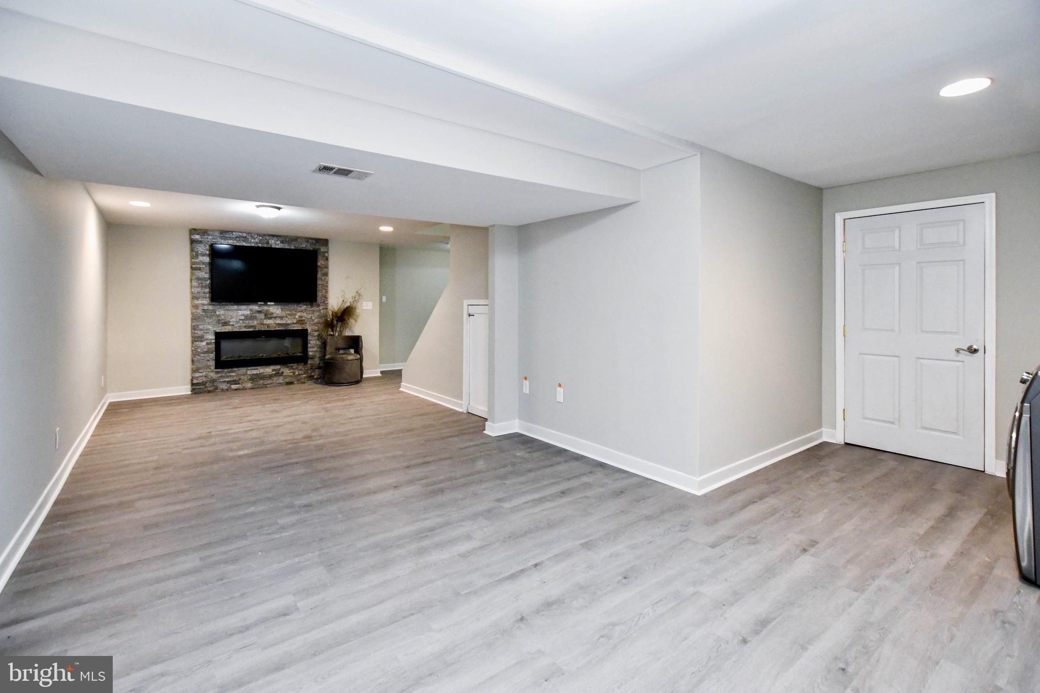 OLD FORT HILLS- PLAT 11 - Residential