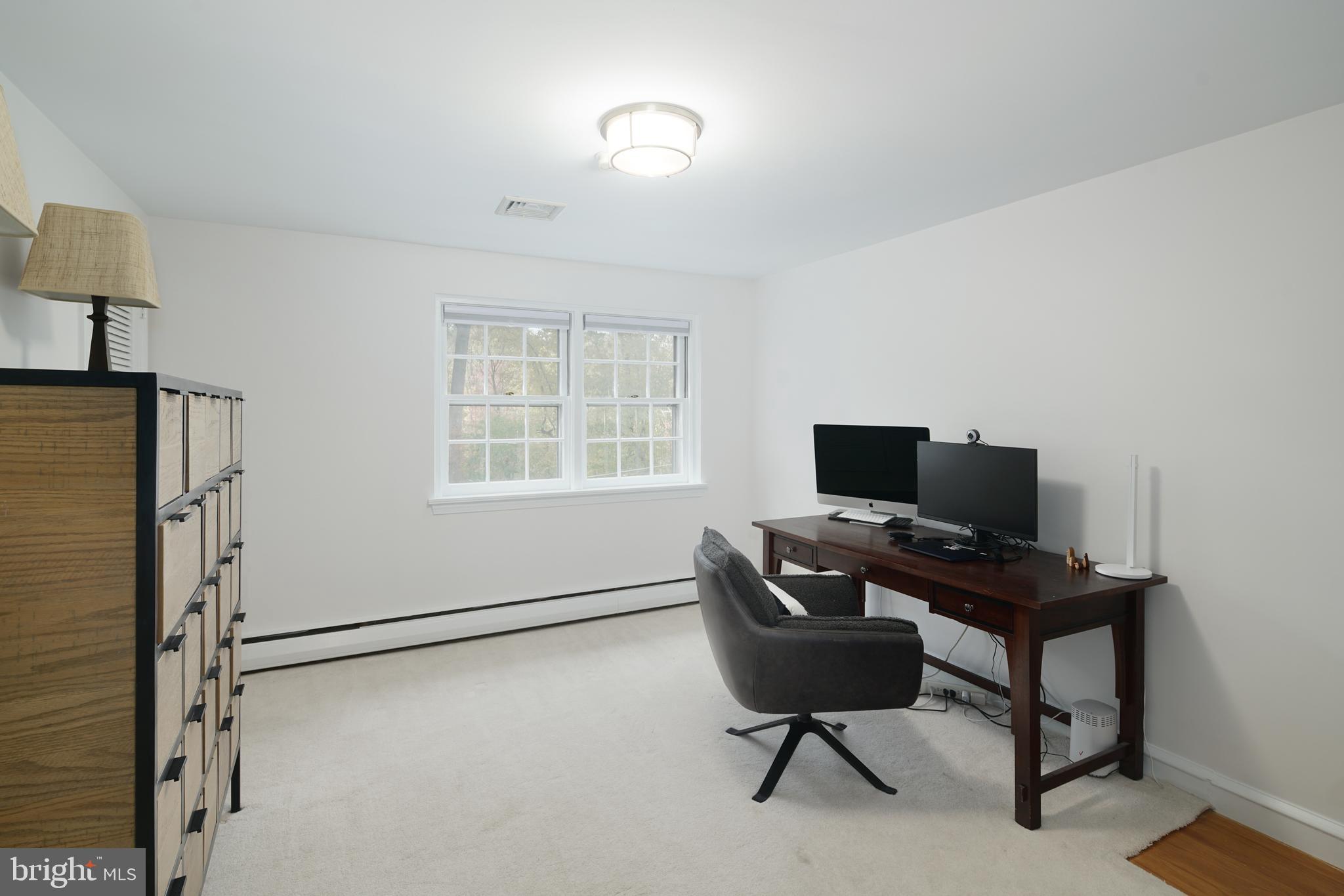 GLADWYNE - Residential