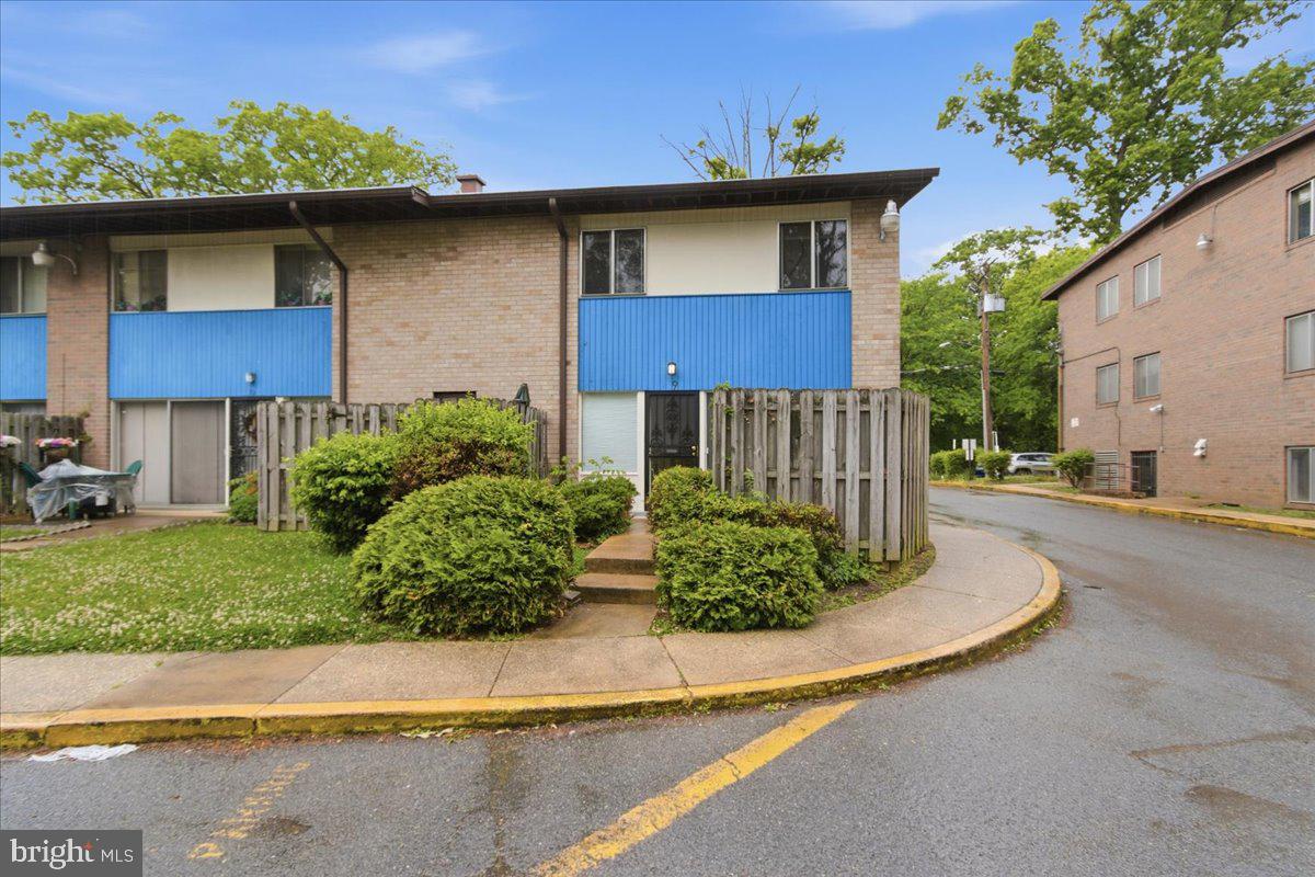 BRADBURY PARK - Residential