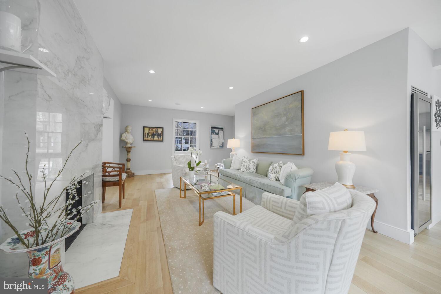 SPRING VALLEY - Residential