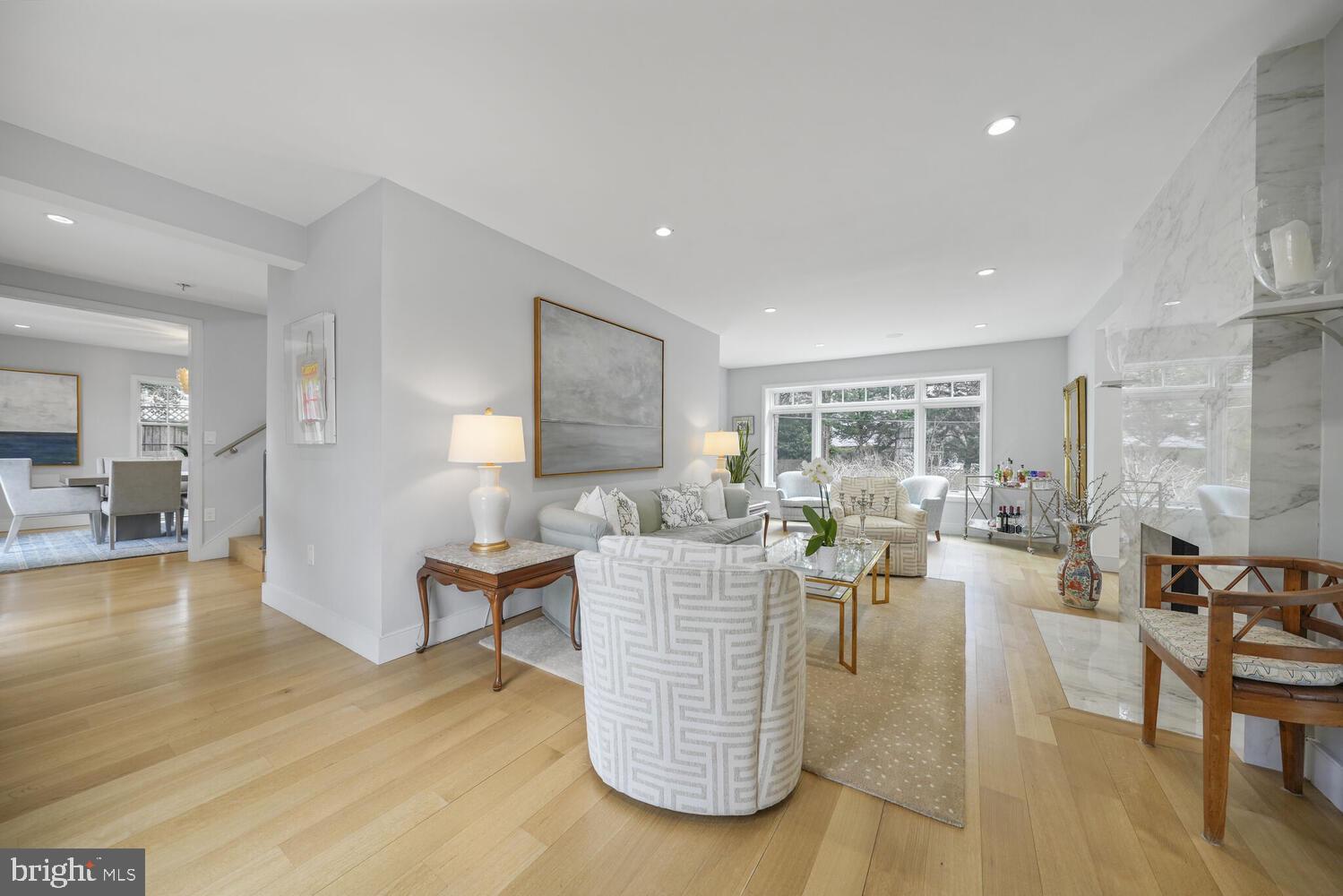 SPRING VALLEY - Residential