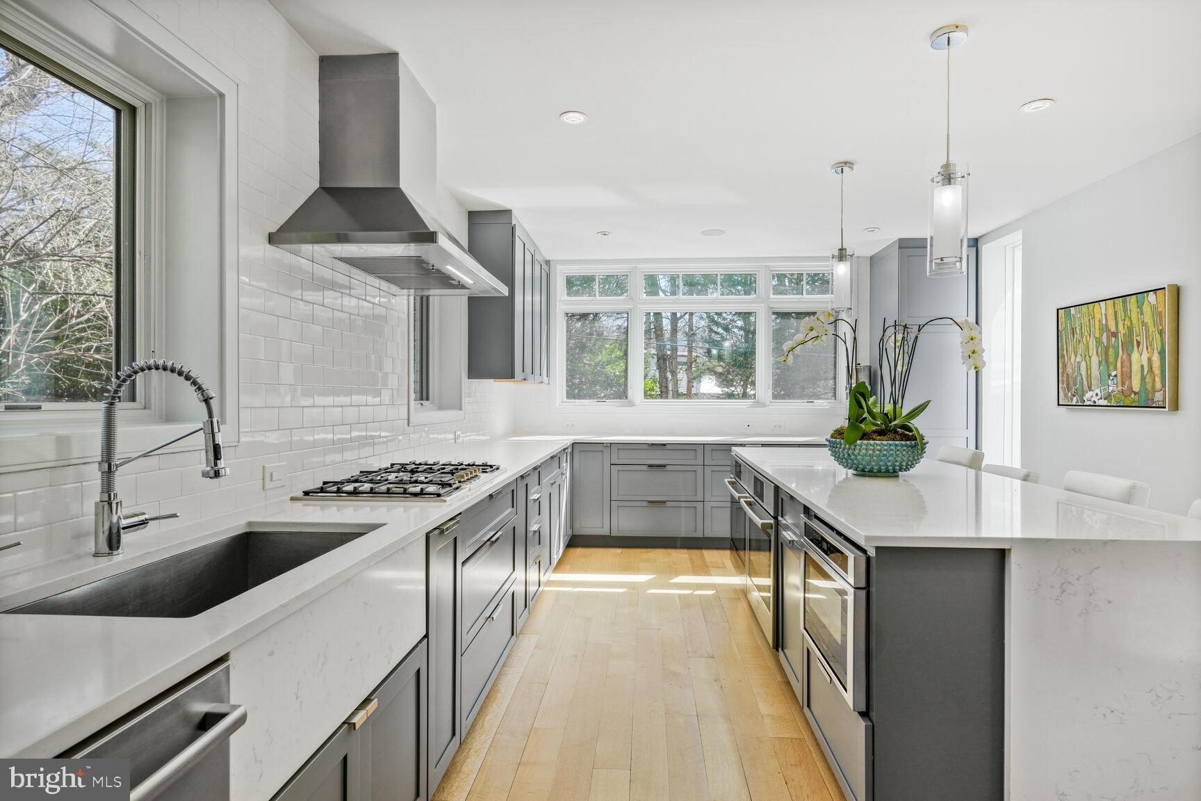 SPRING VALLEY - Residential