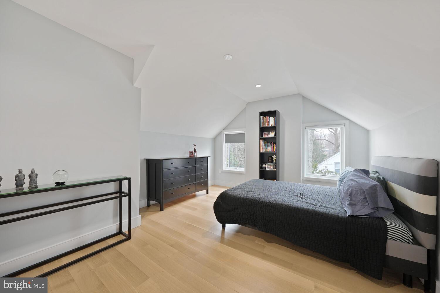 SPRING VALLEY - Residential