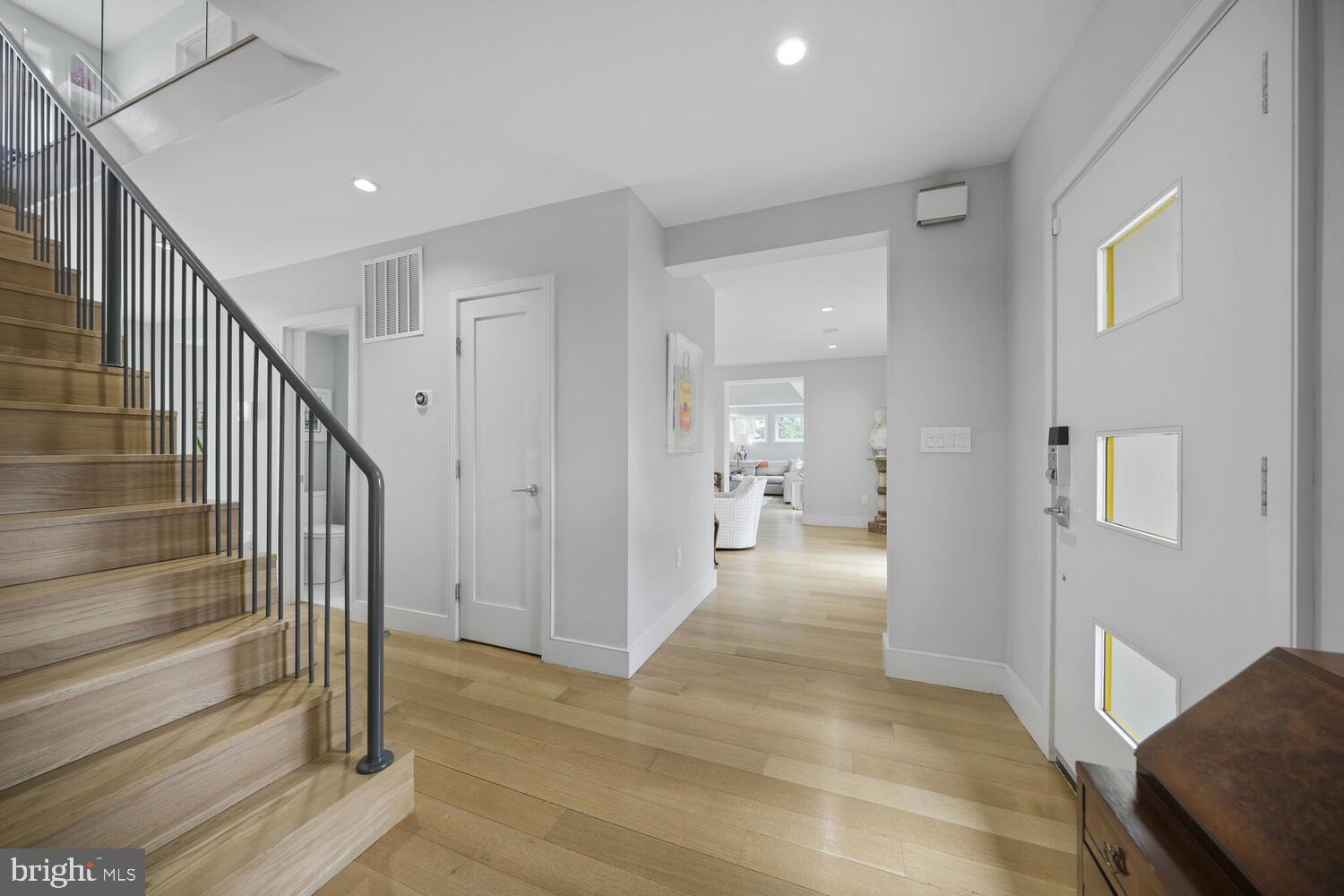 SPRING VALLEY - Residential