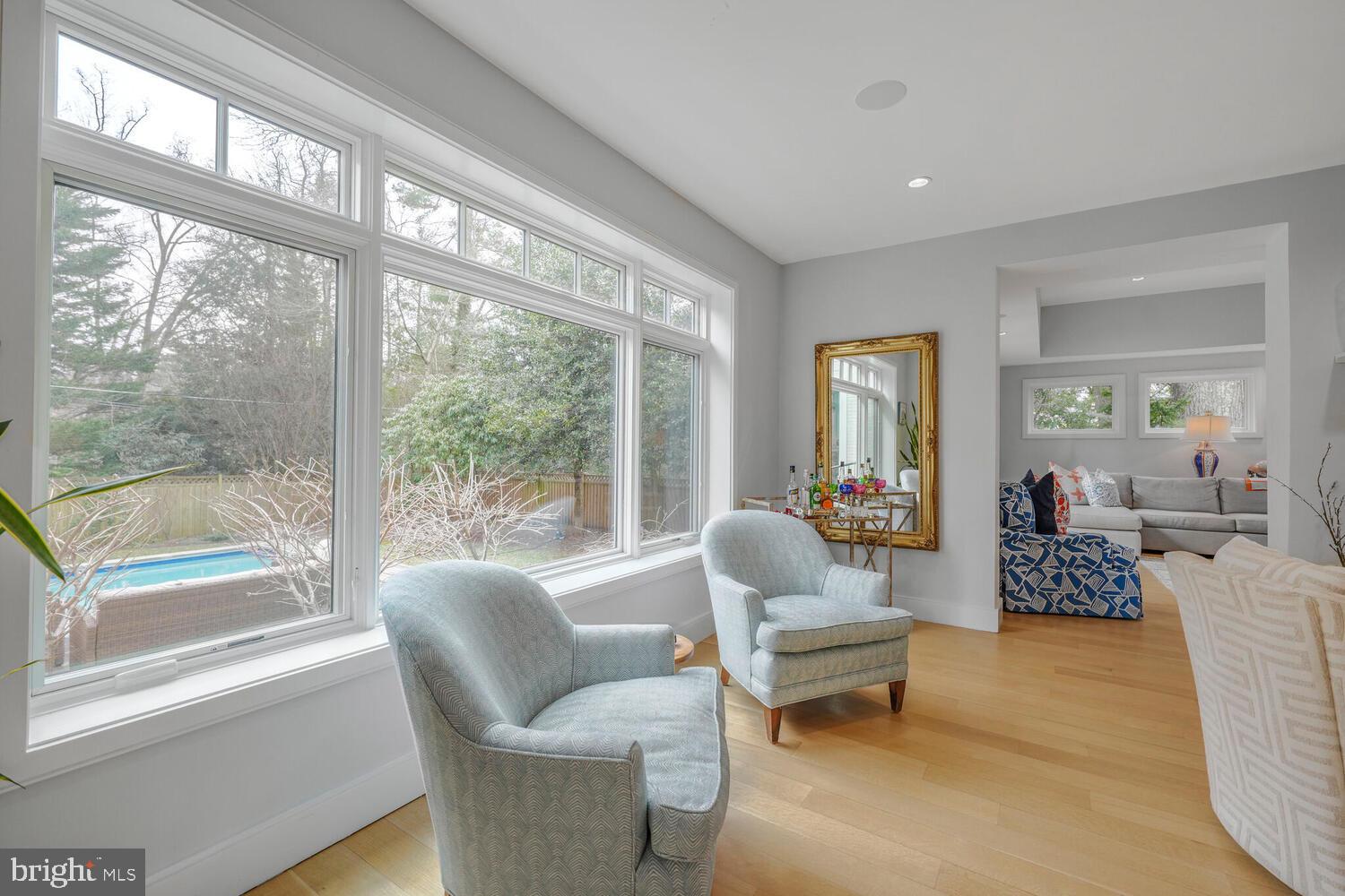 SPRING VALLEY - Residential