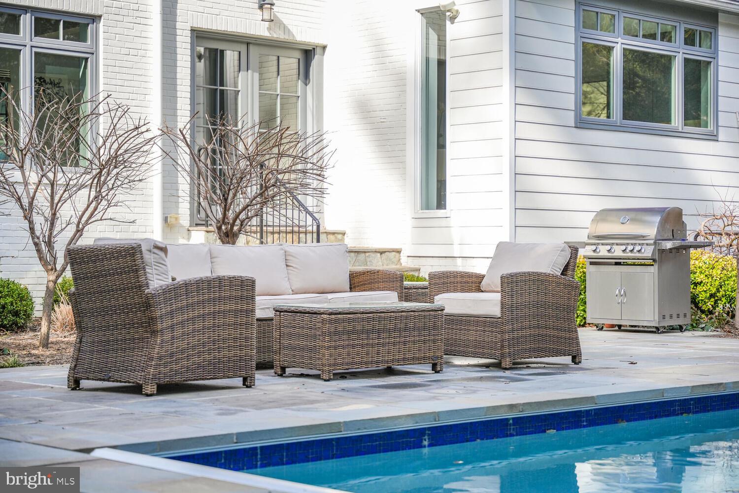 SPRING VALLEY - Residential