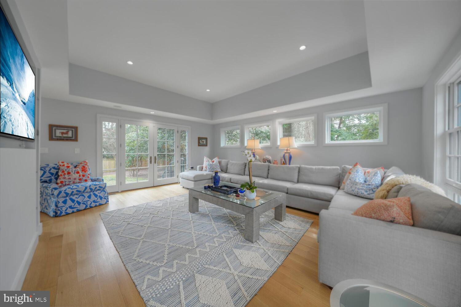 SPRING VALLEY - Residential