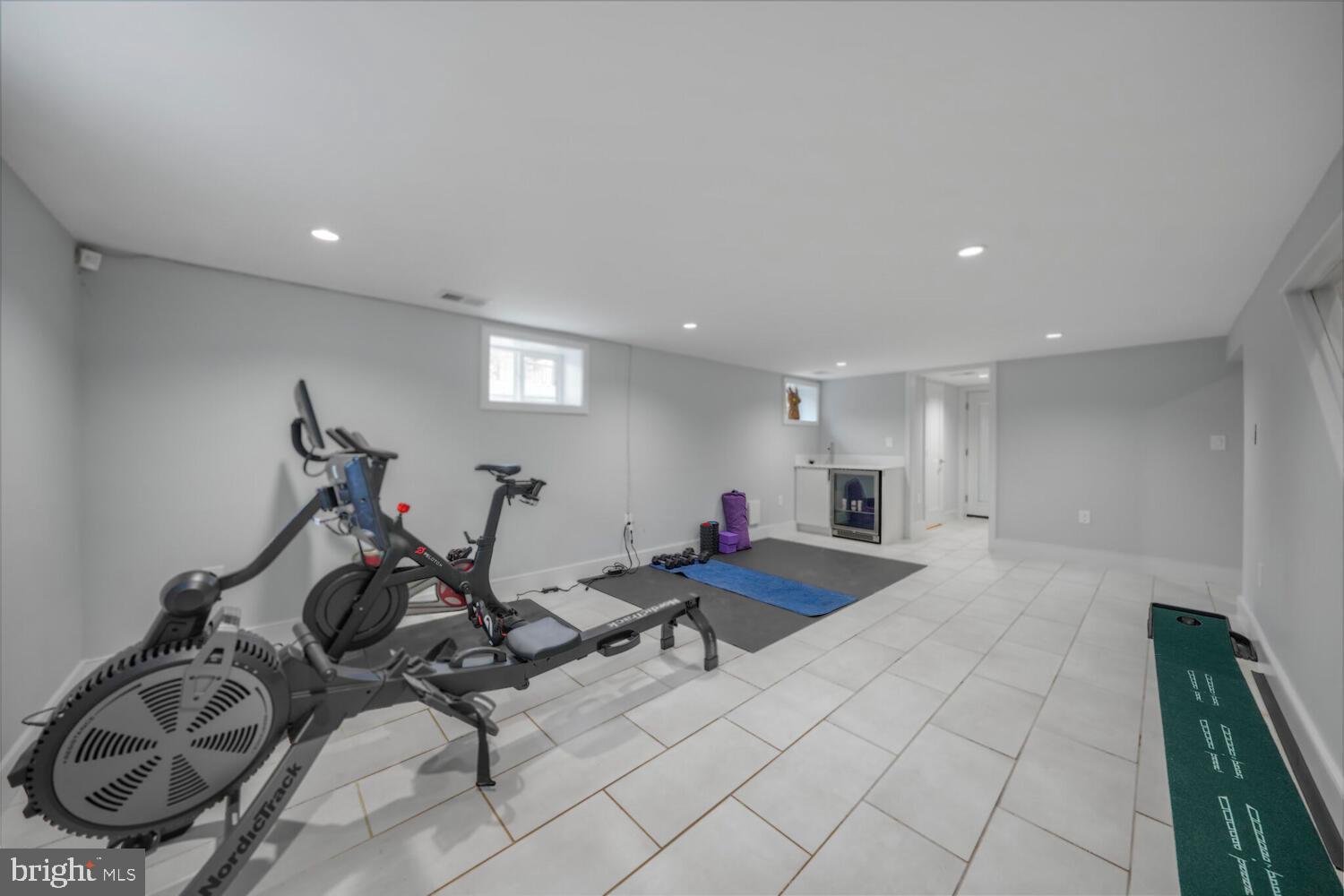 SPRING VALLEY - Residential