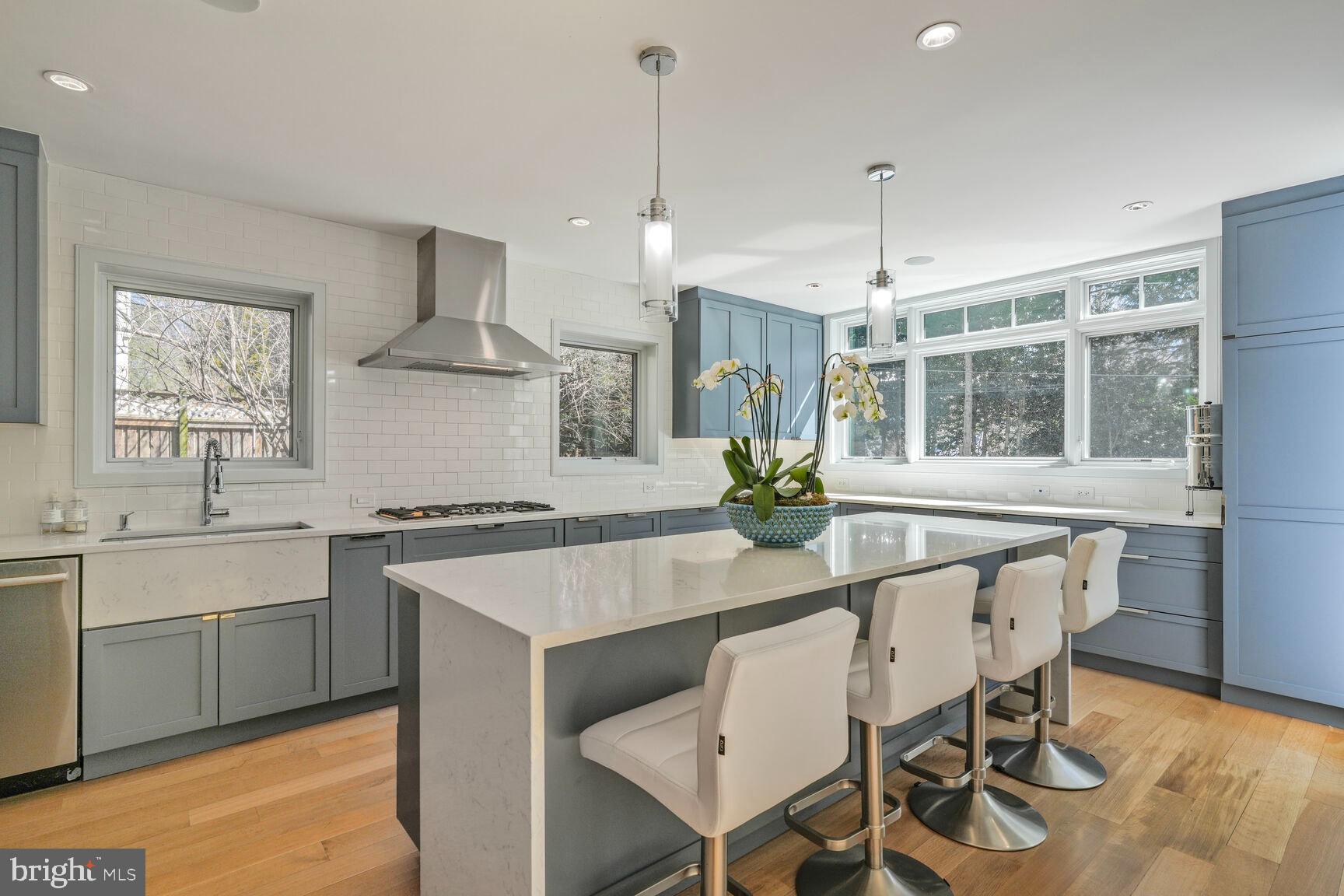 SPRING VALLEY - Residential