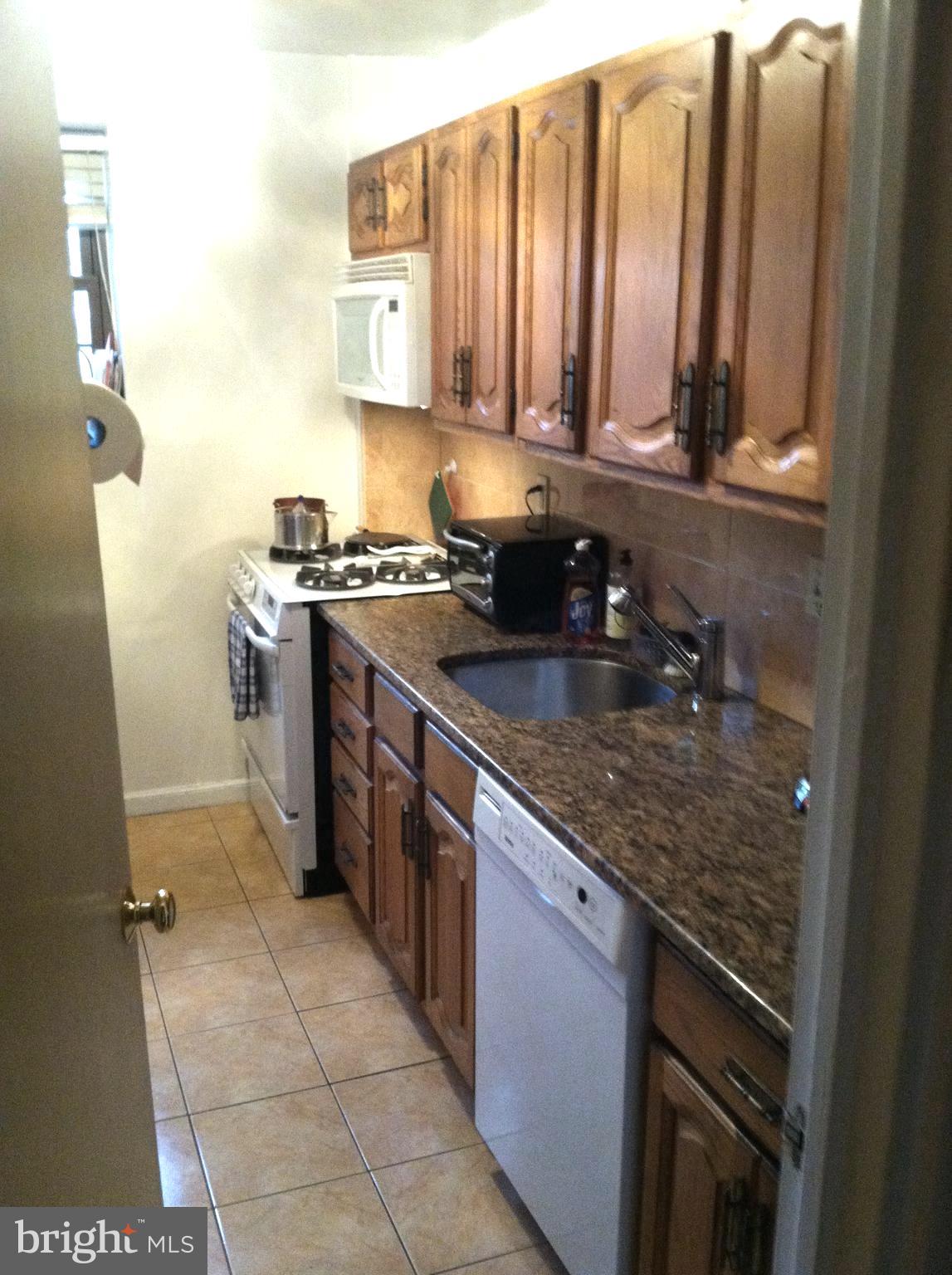WYNNEWOOD PLAZA - Residential