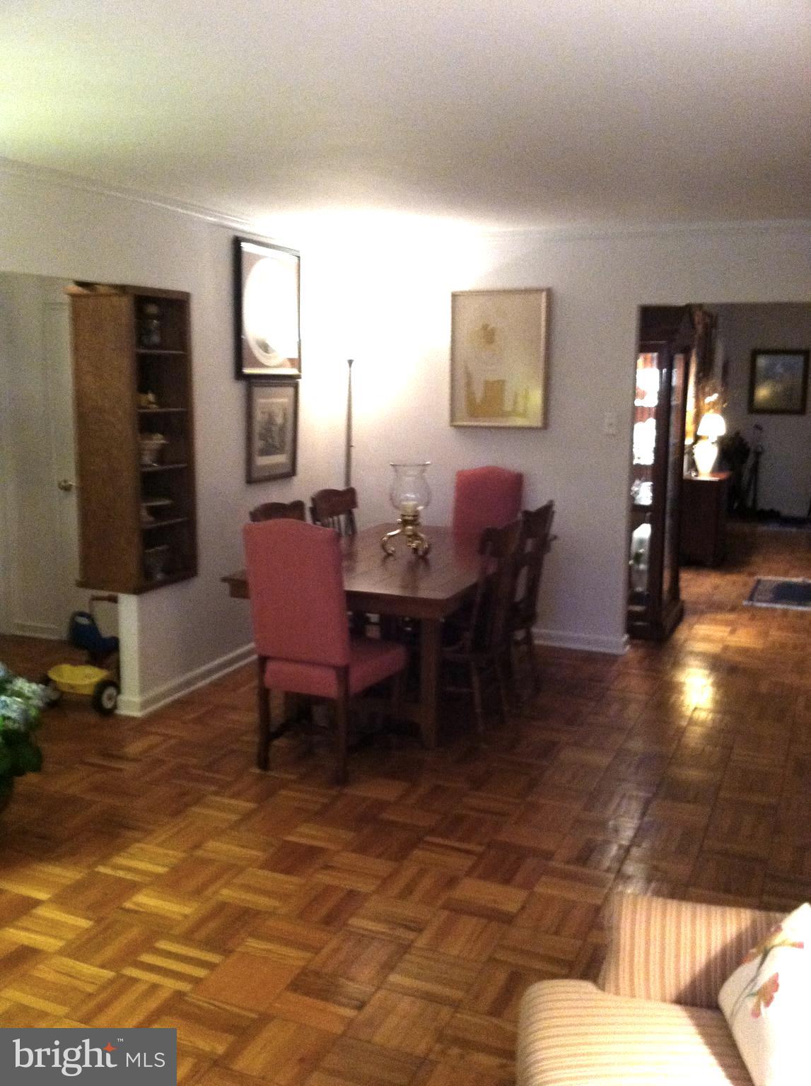 WYNNEWOOD PLAZA - Residential